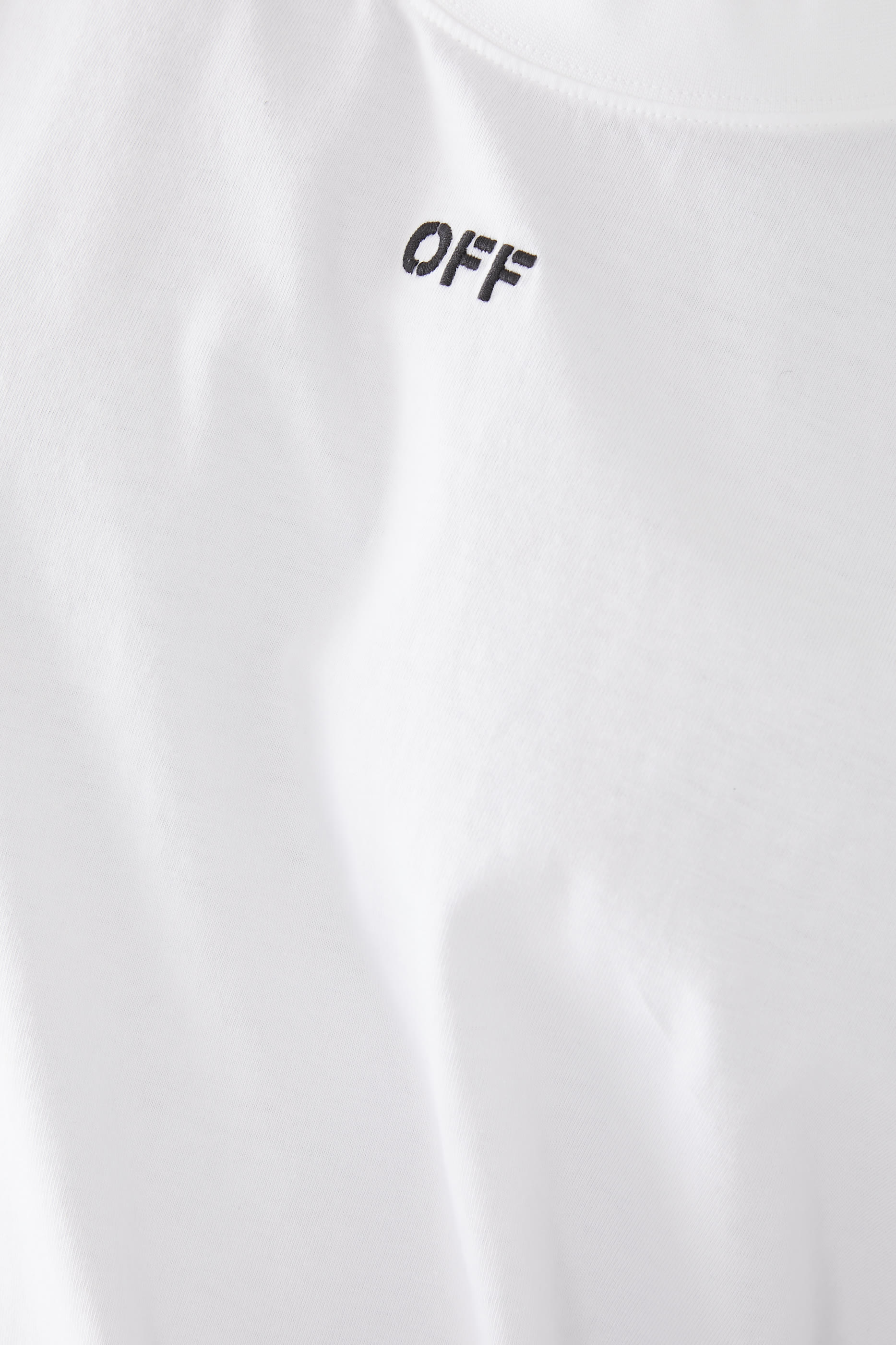 تيشيرت بشعار الماركة