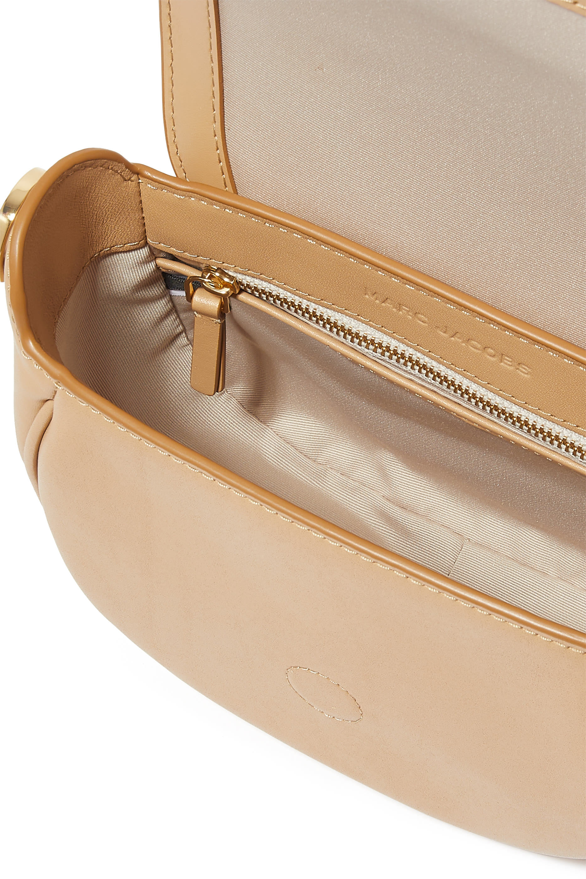 حقيبة سادل صغيرة بشعار الماركة