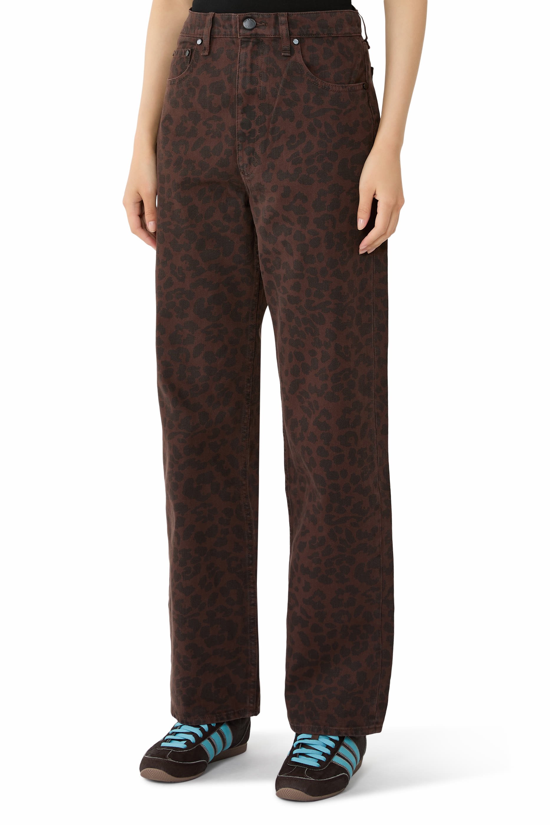 بنطال جينز شيا بقصة ساق مستقيمة مريحة