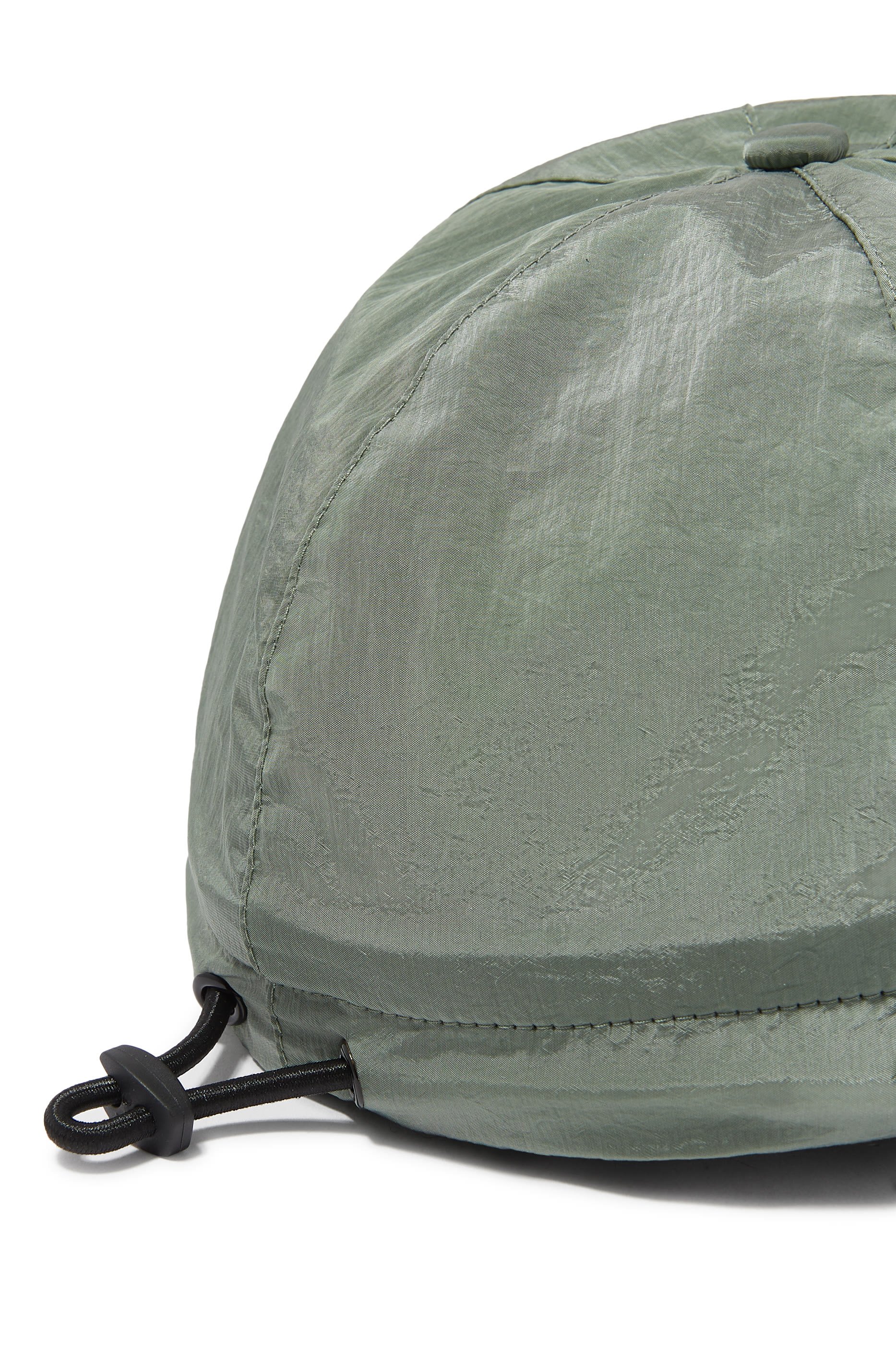 كاب بشعار الماركة نايلون