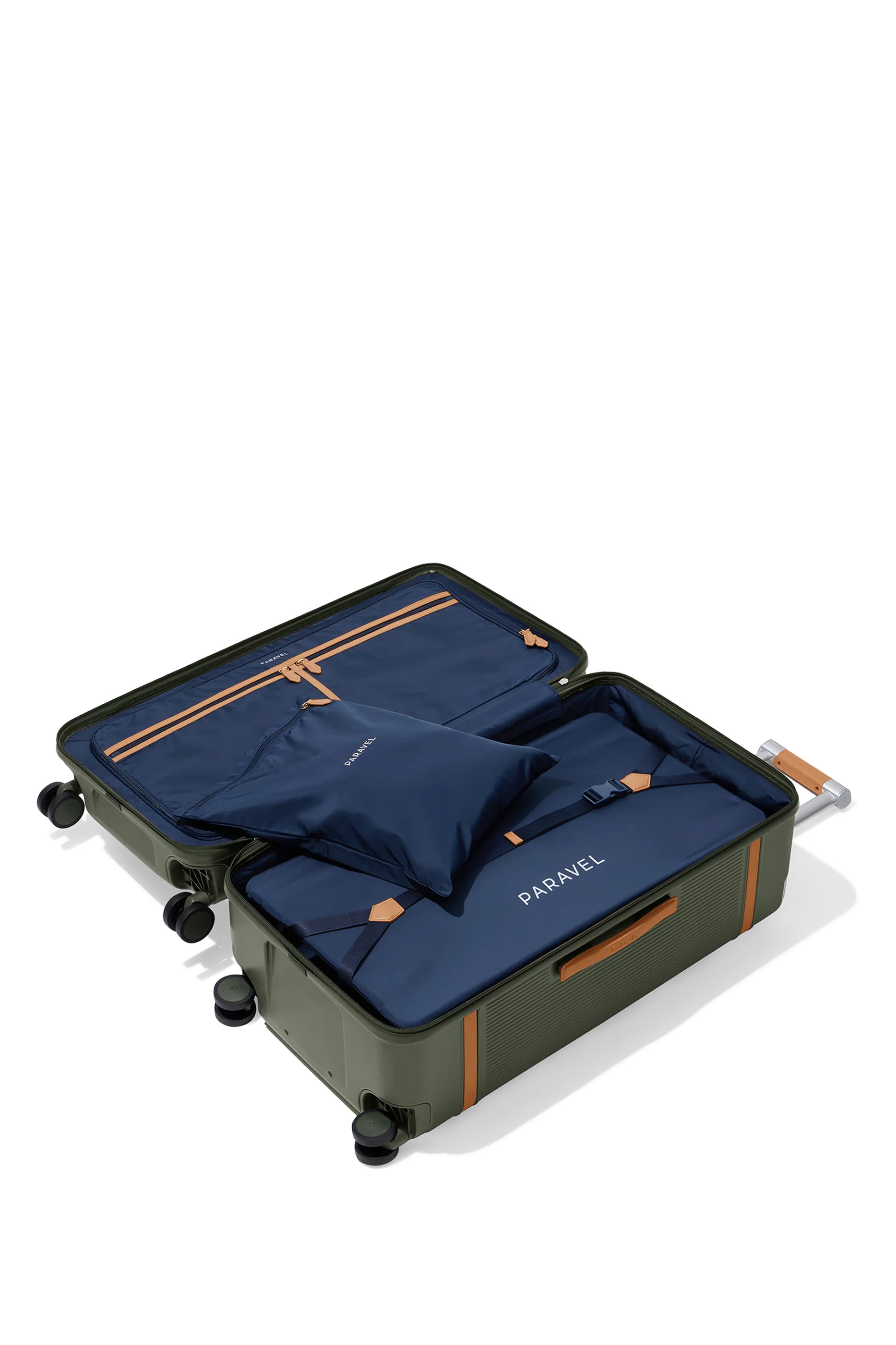 حقيبة سفر أفياتور