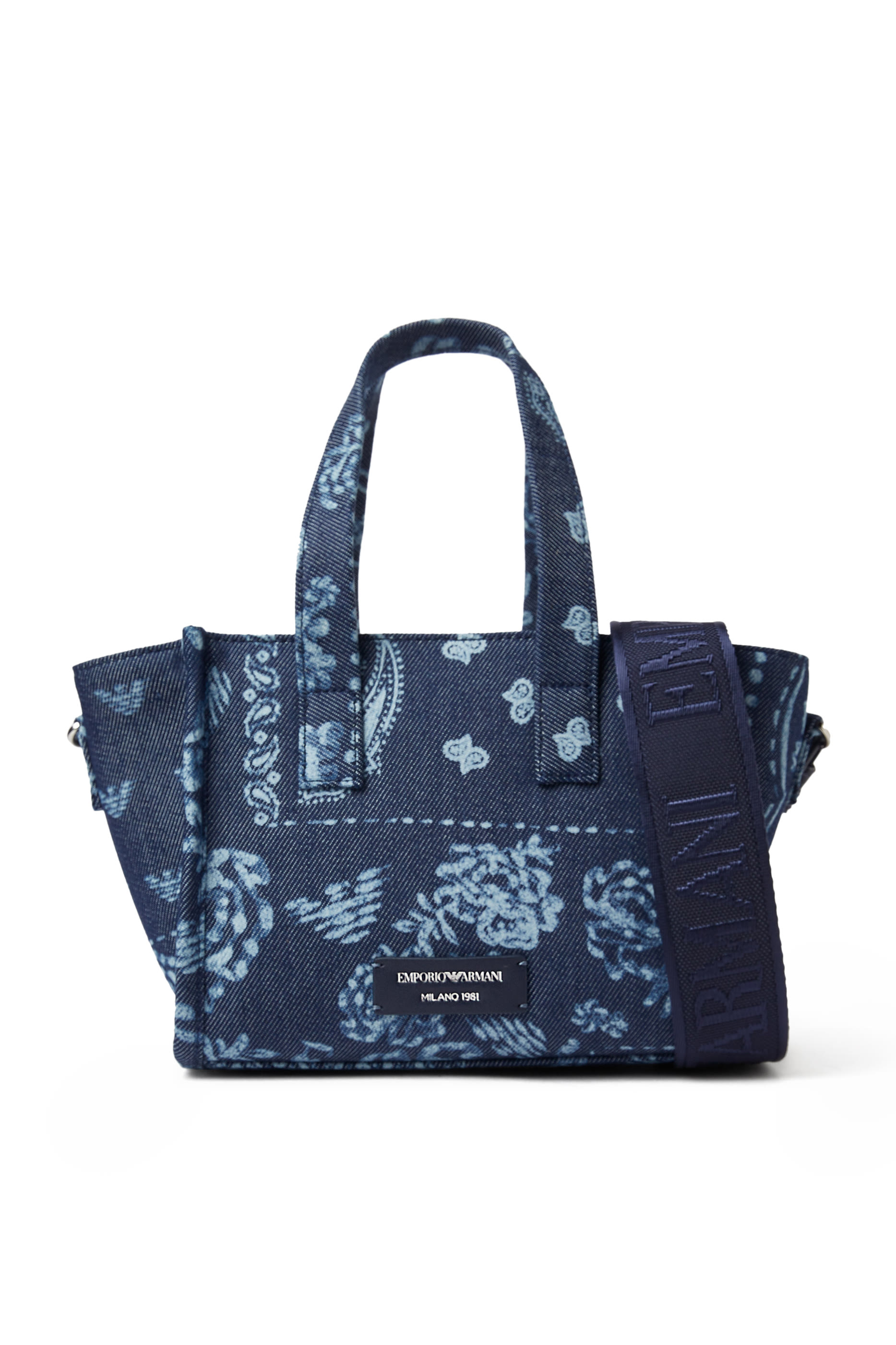 حقيبة يد صغيرة بشعار الماركة