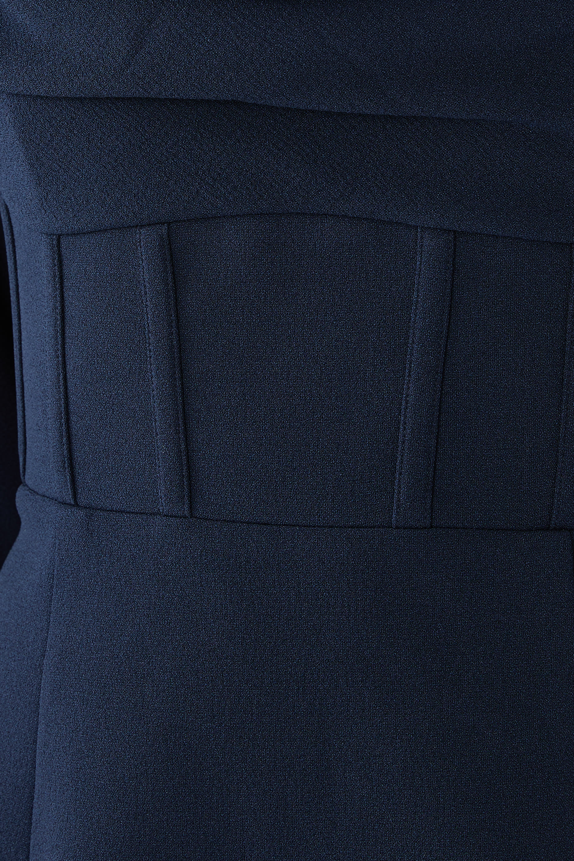 فستان سهرة نيمي