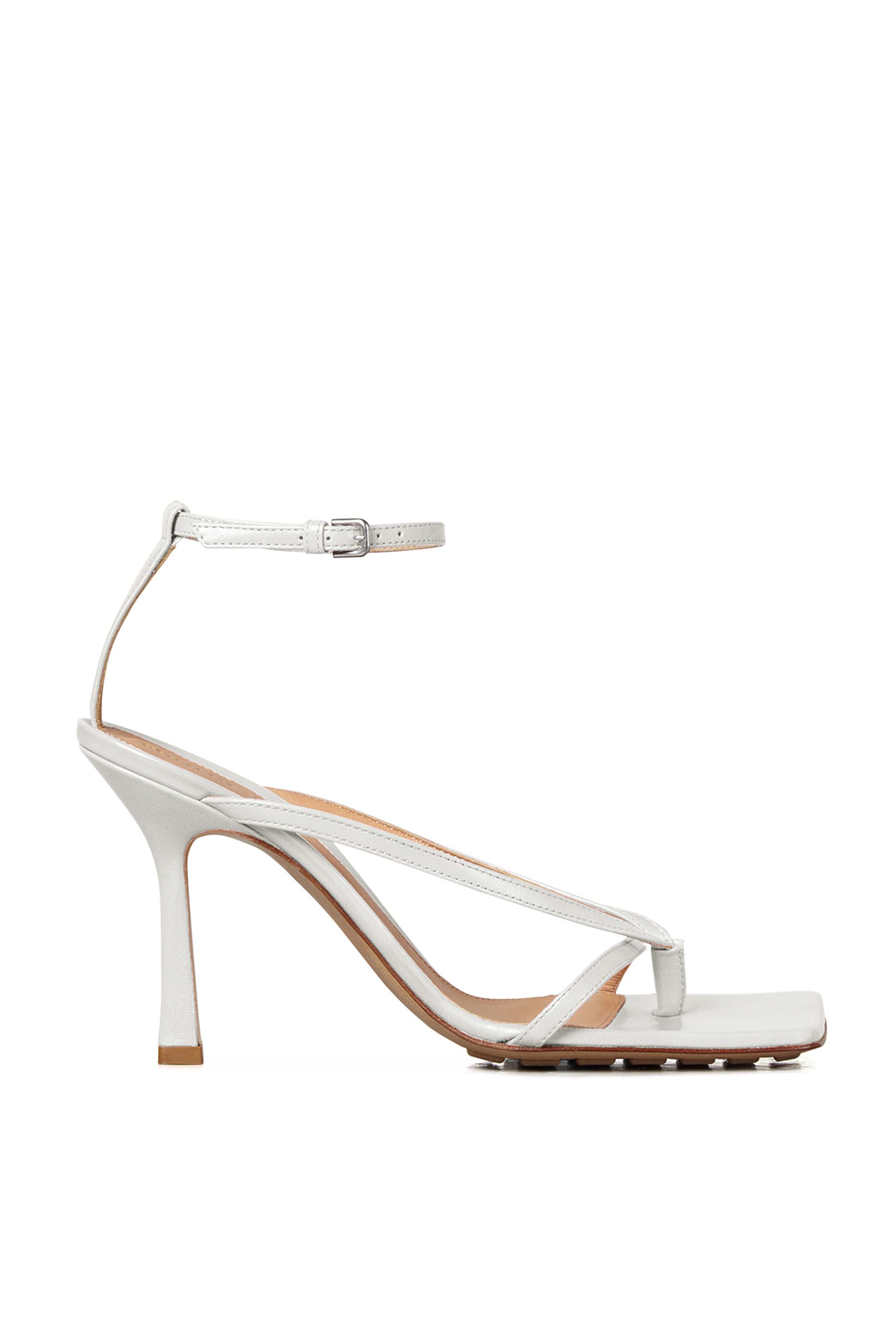 صندل بكعب رفيع