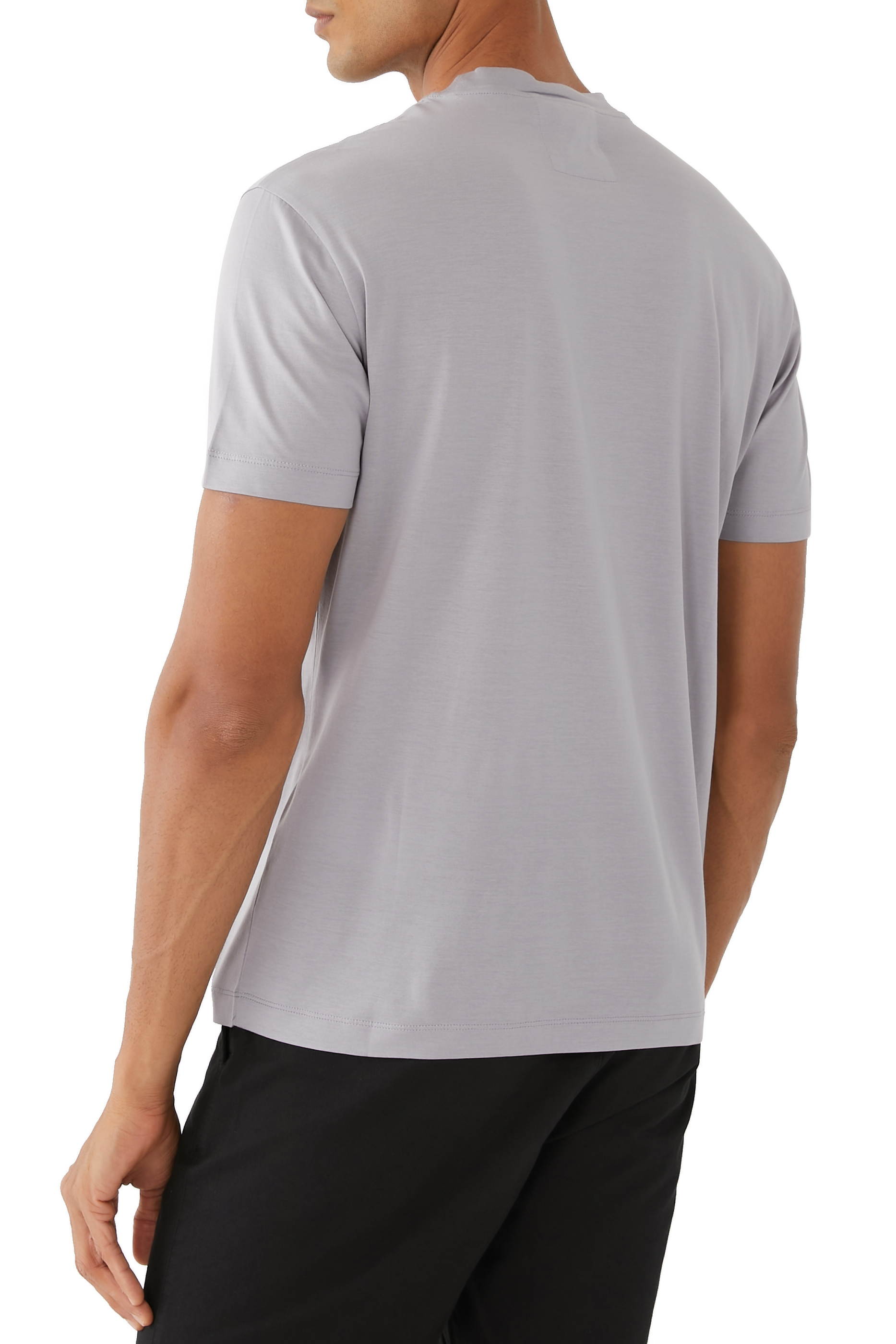 تيشيرت بشعار الماركة صغير من تشكيلة الأساسية