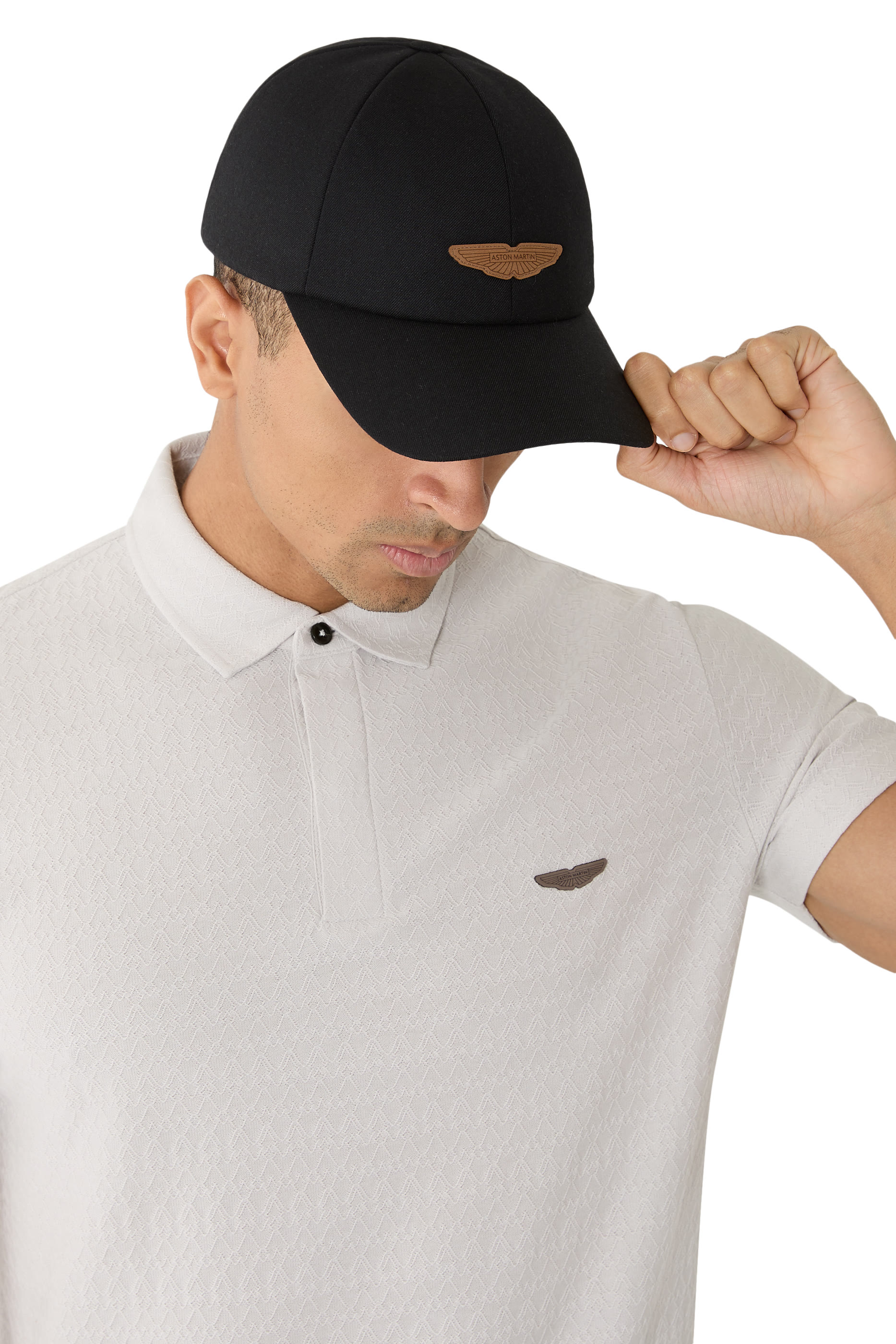 كاب X بشعار الماركة صوف