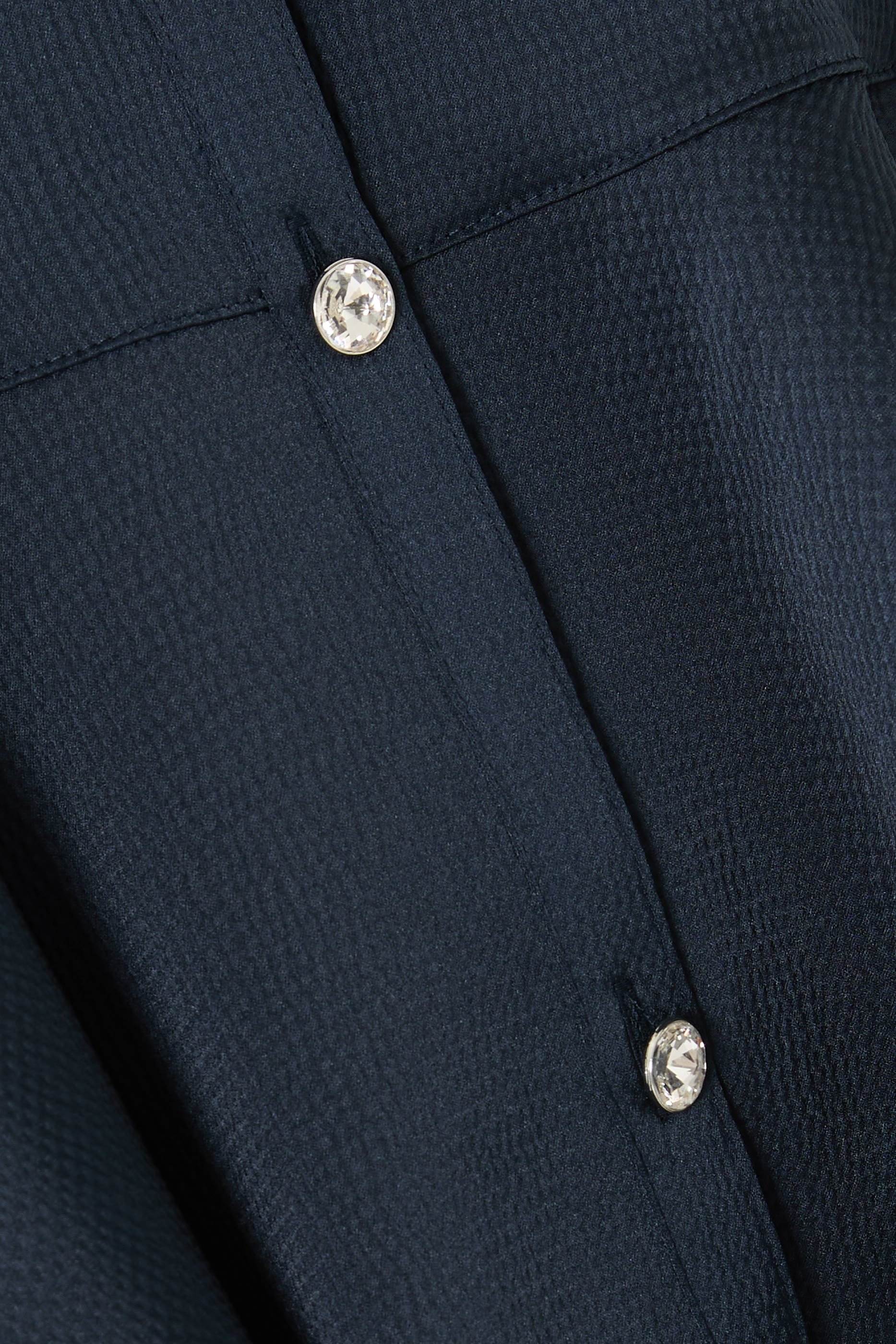 بلوزة إيزور