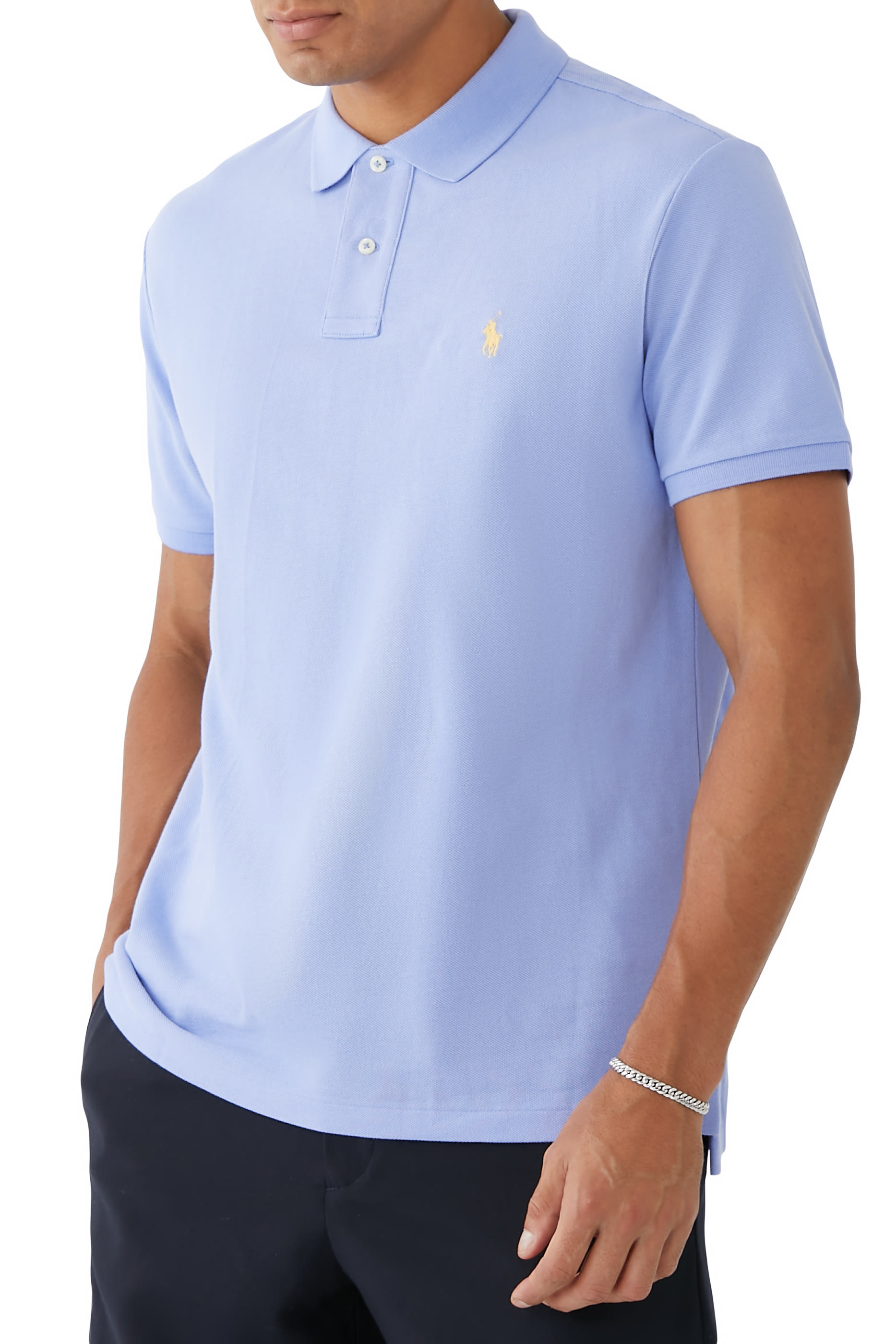 قميص بولو بشعار الماركة