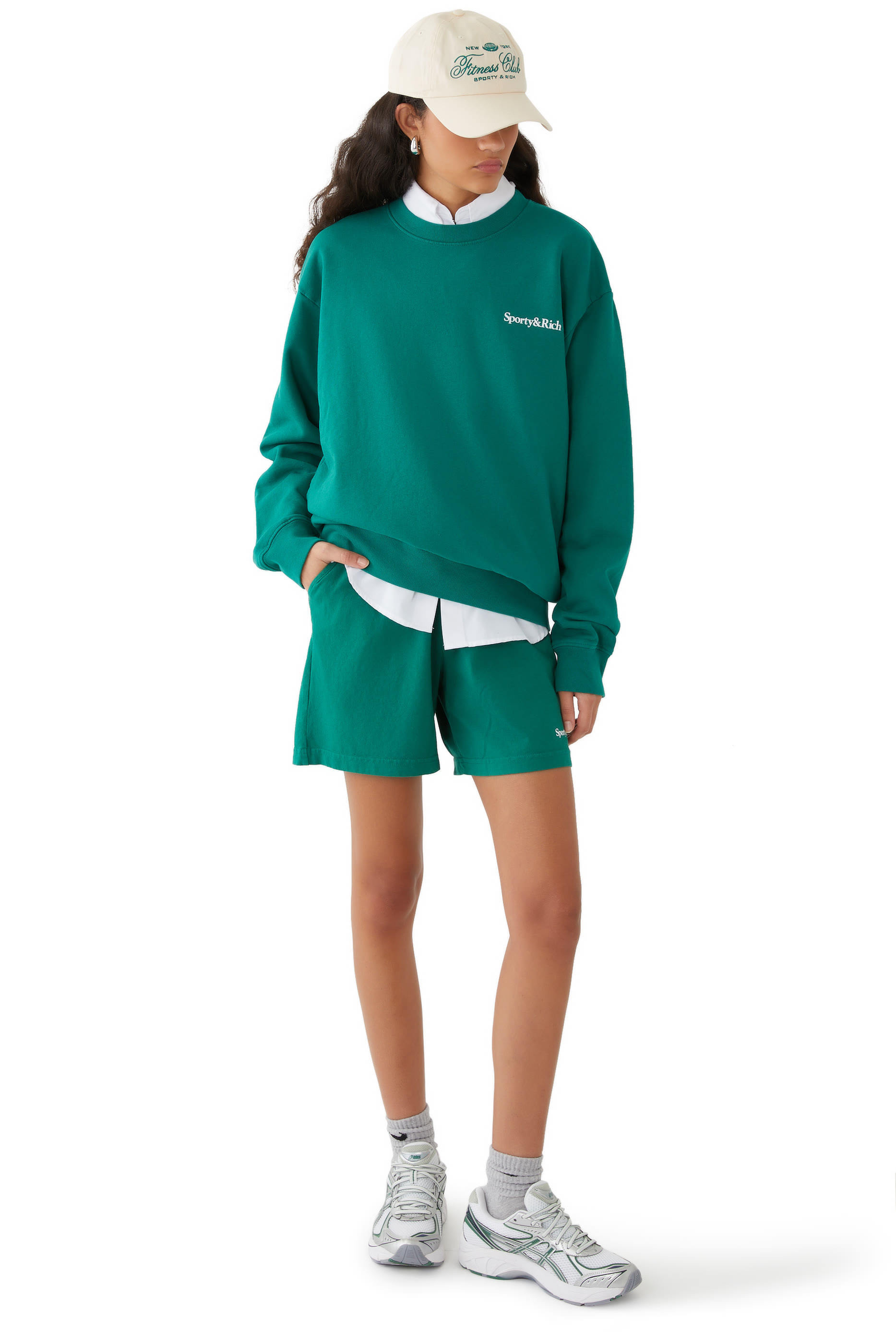 سويت شيرت بياقة ضيقة بطبعة هالث ايز والث