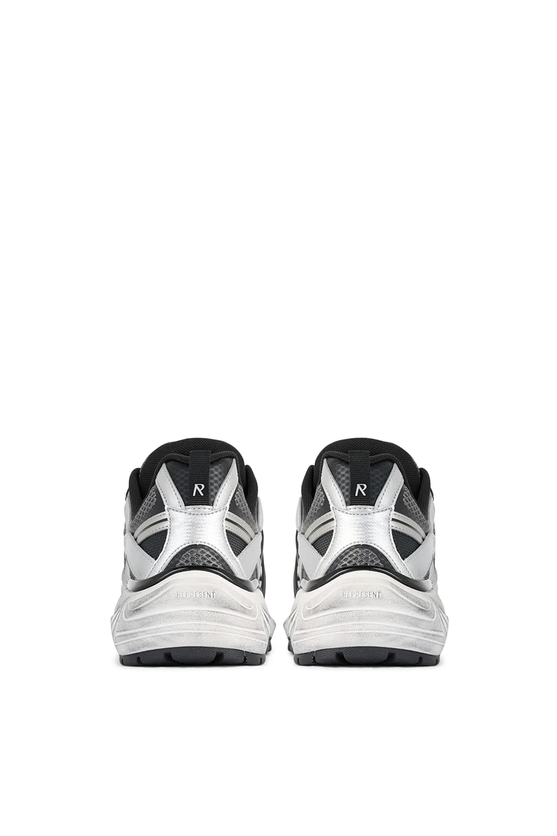 سنيكرز ستورم للجري