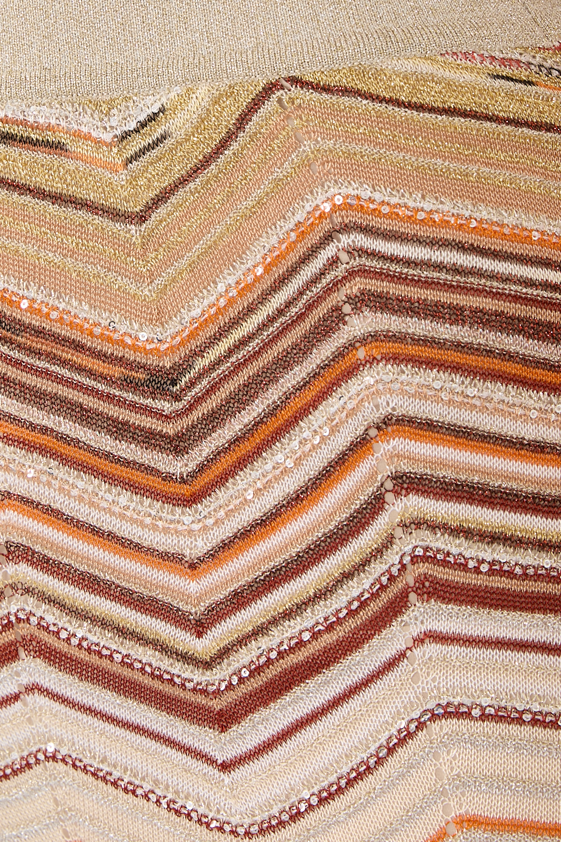 بنطال بالازو بنقشة خطوط متعرجة مزين بترتر لاميه