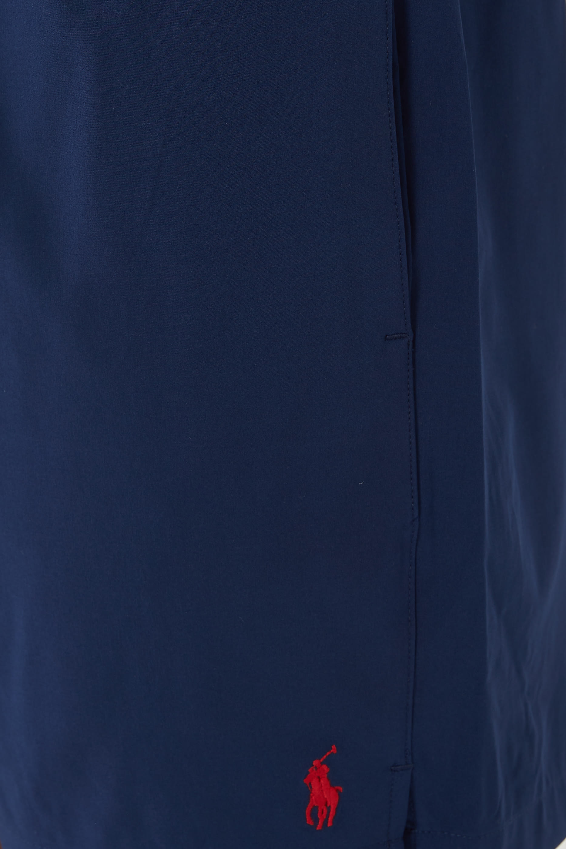 شورت رياضي اسنشالز