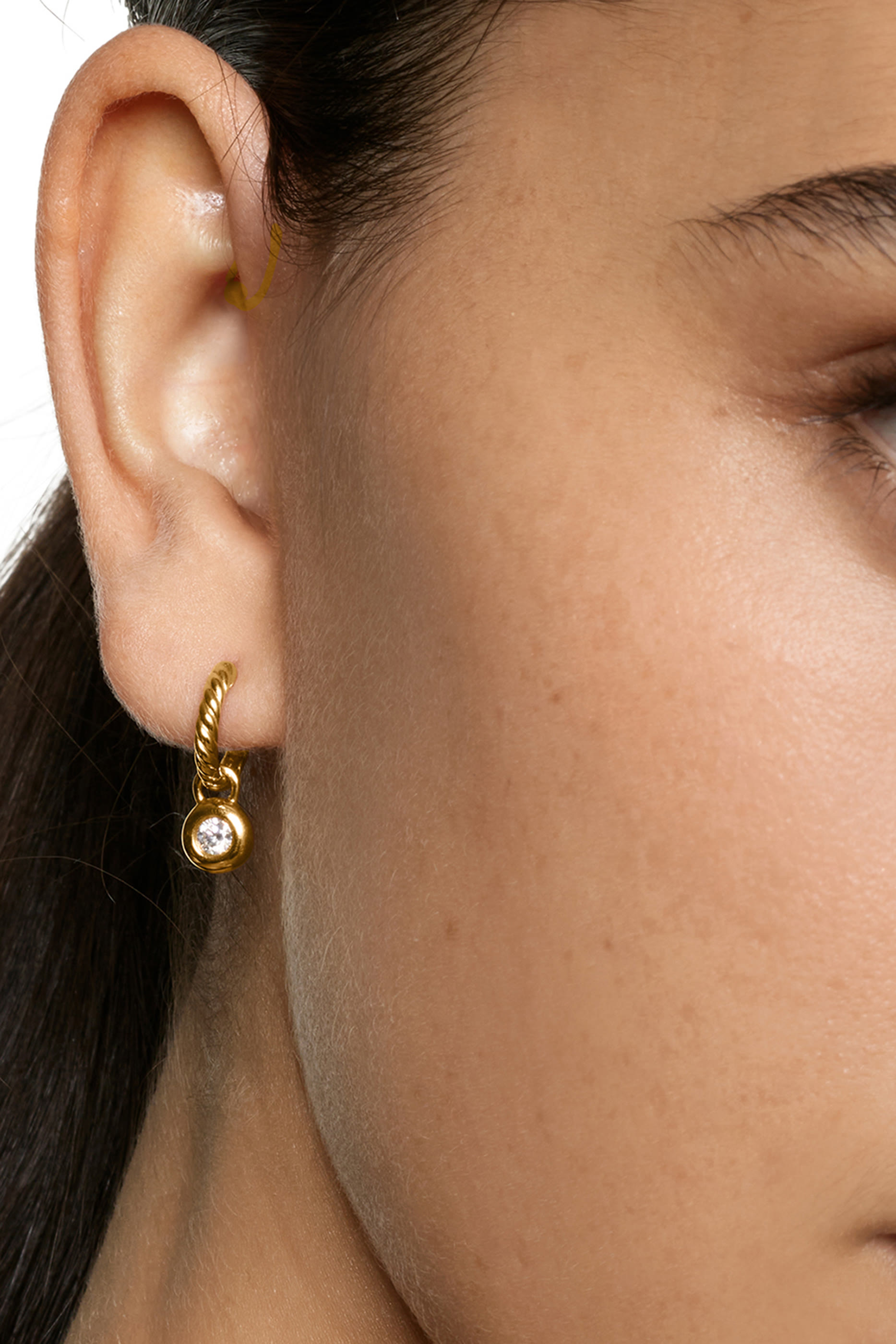 أقراط هاجي متدلية بوتيت كابل مرصعة بماس، ذهب أصفر عيار 18