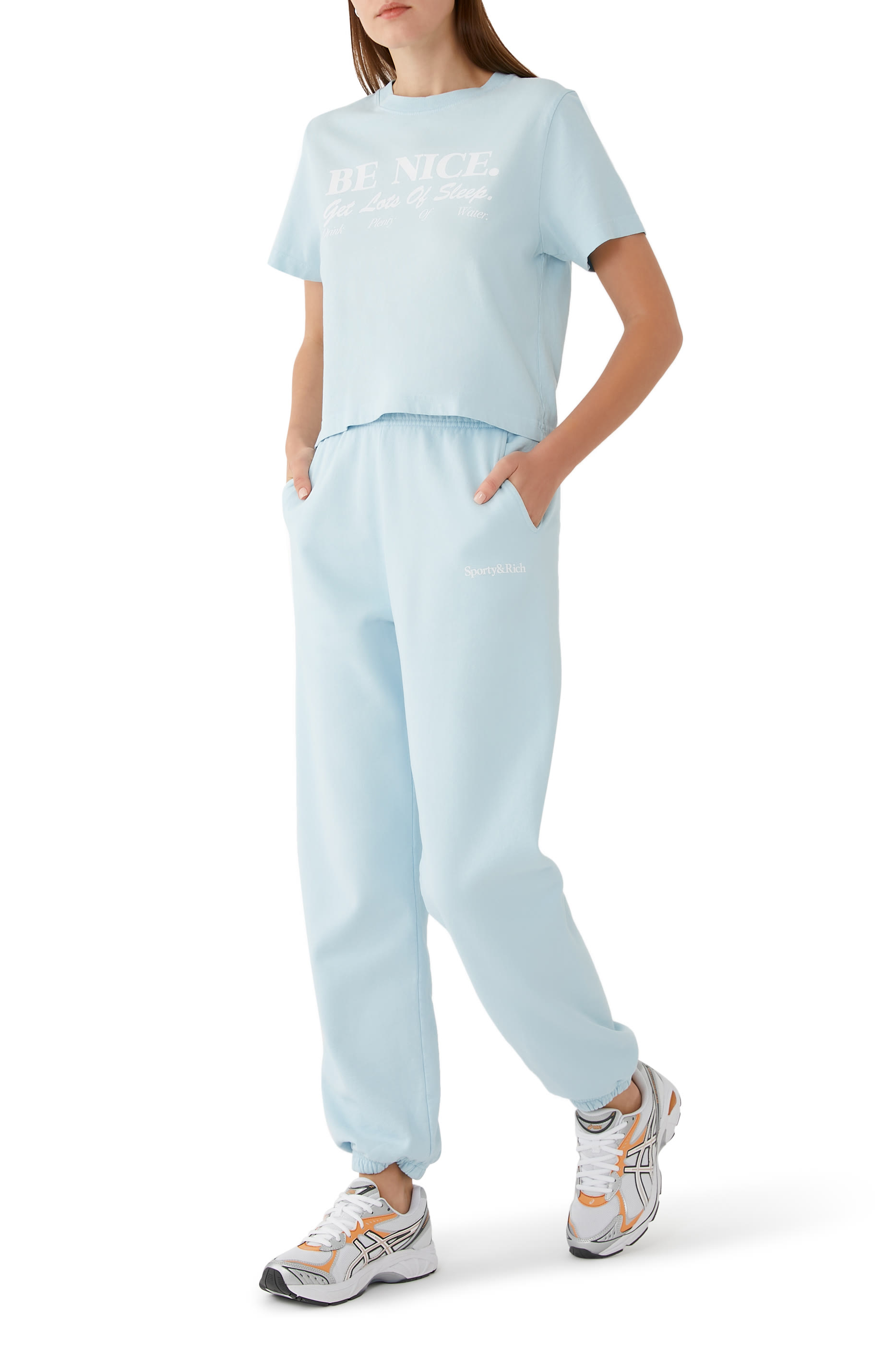 بلوزة قصيرة بطبعة بي نايس قطن