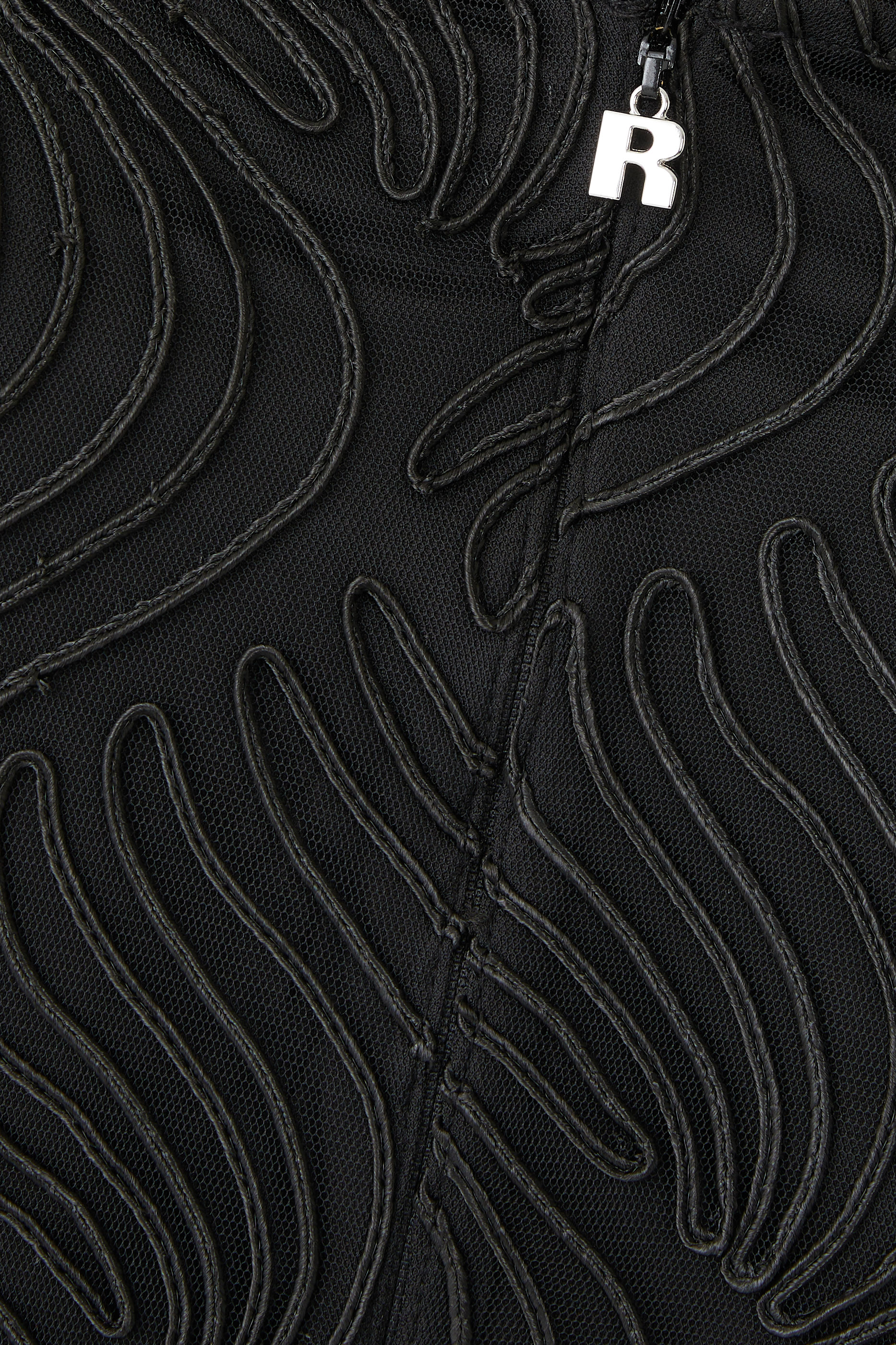 فستان شايني قصير بكشكش