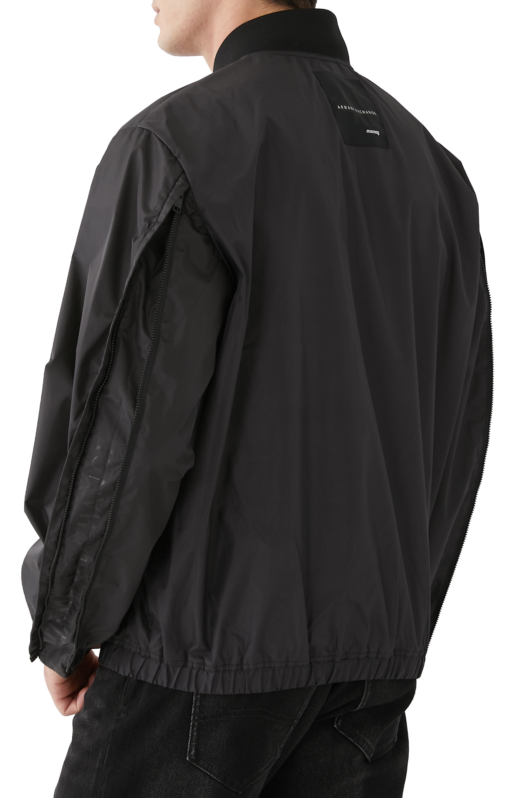 جاكيت x ميكسماج بشعار الماركة