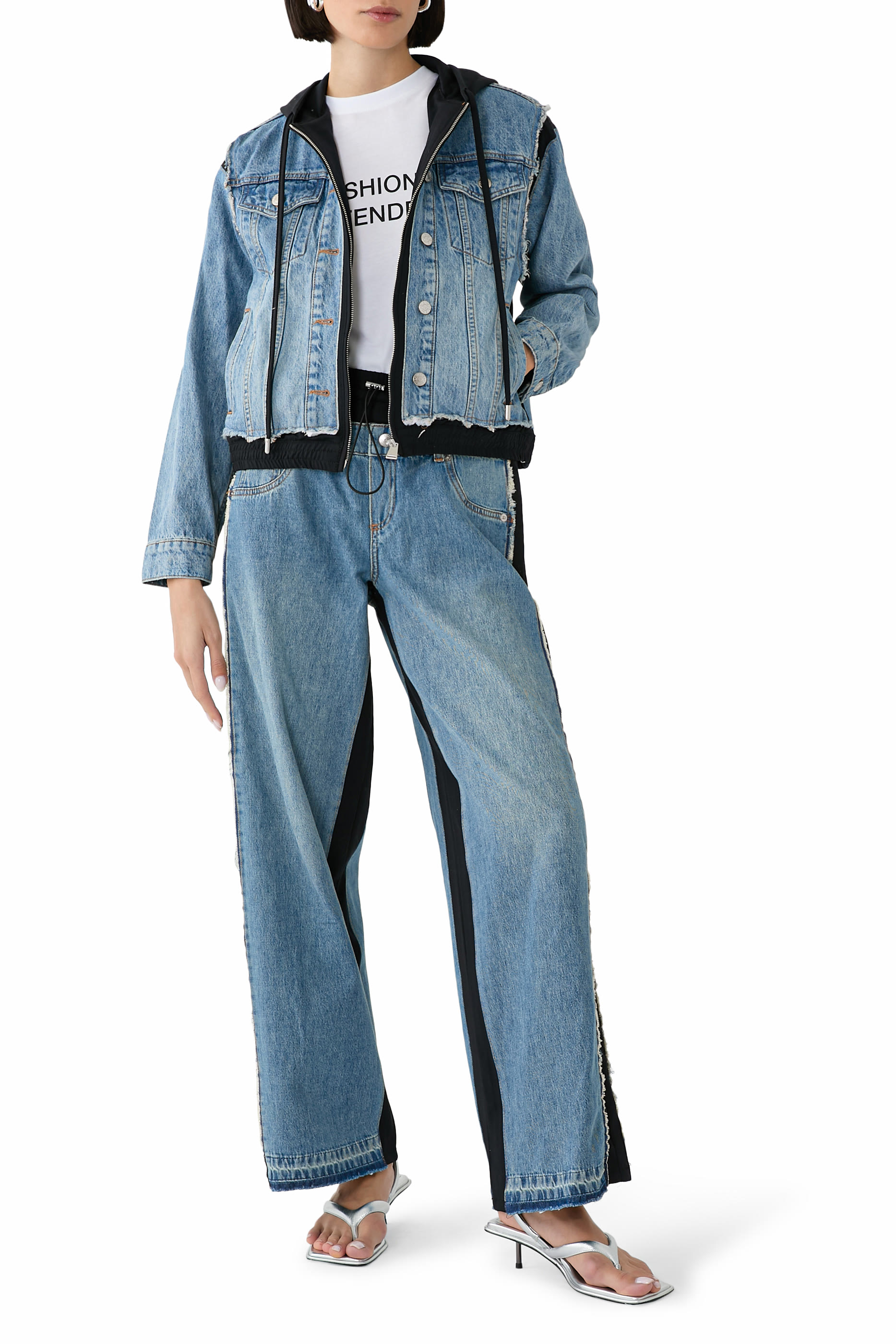 جاكيت أوستن بتصميم هودي