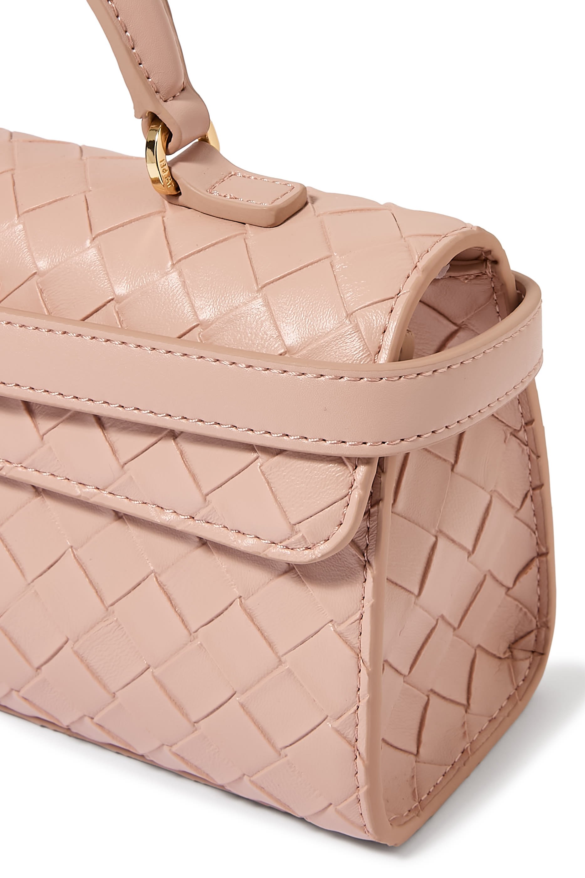 حقيبة كيلا بيد علوية وتصميم مجدول