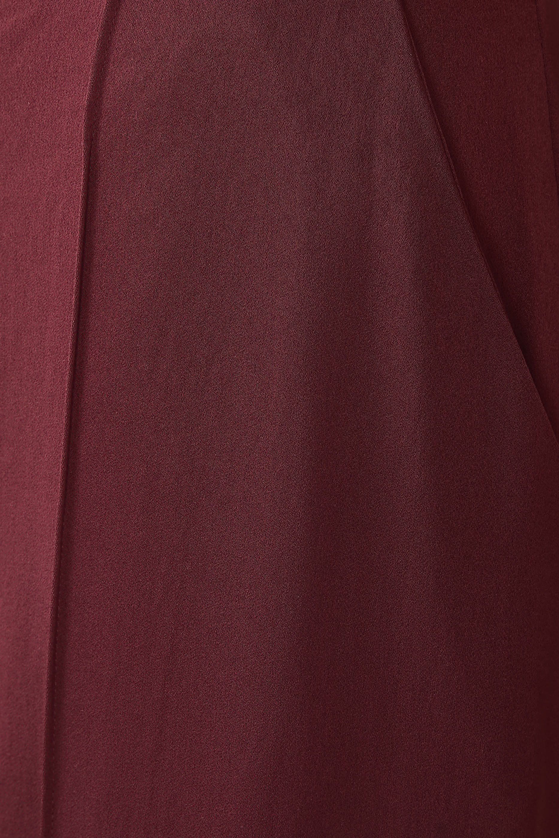 بنطال كيرا بقصة ساق واسعة ساتان