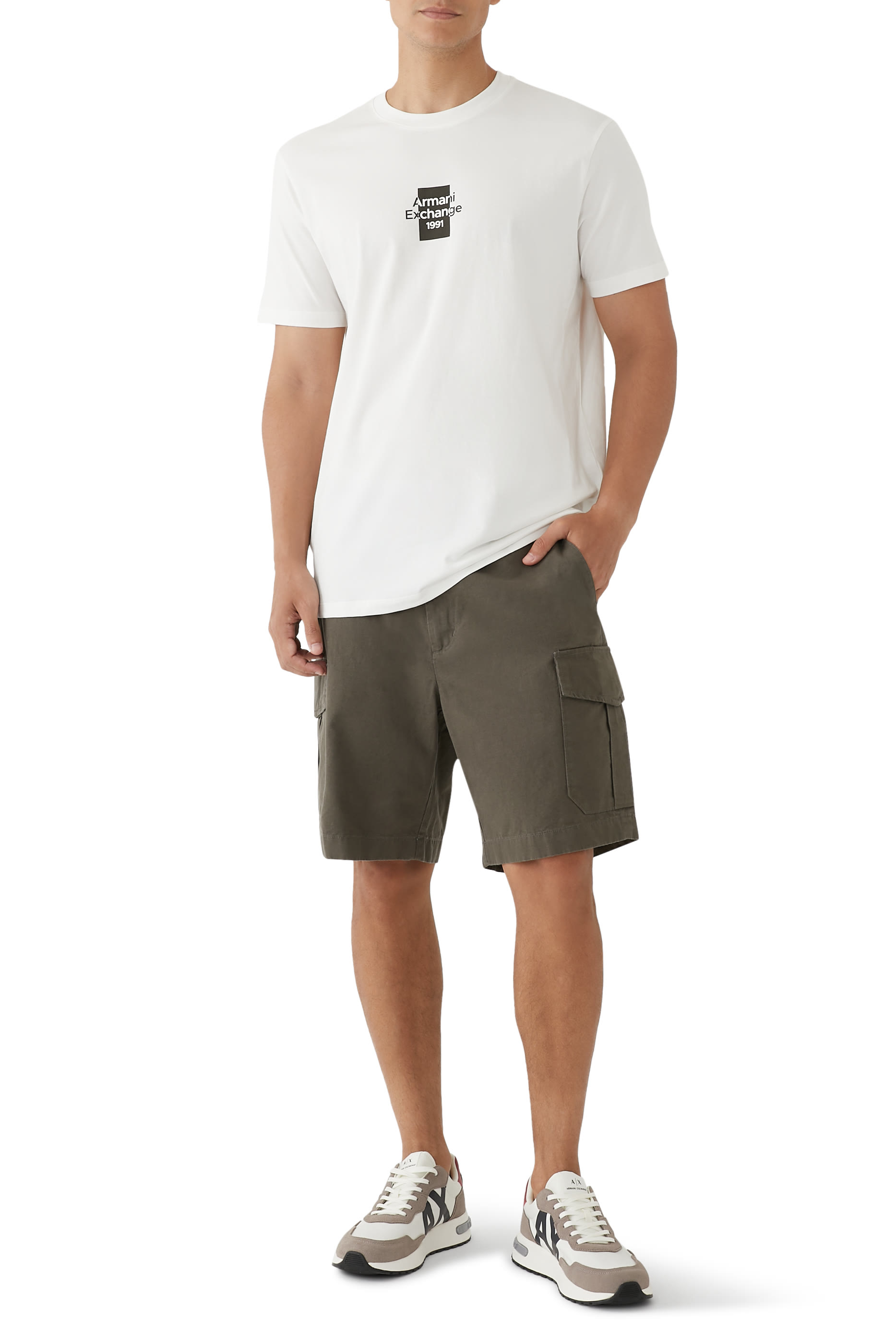 تيشيرت بشعار الماركة