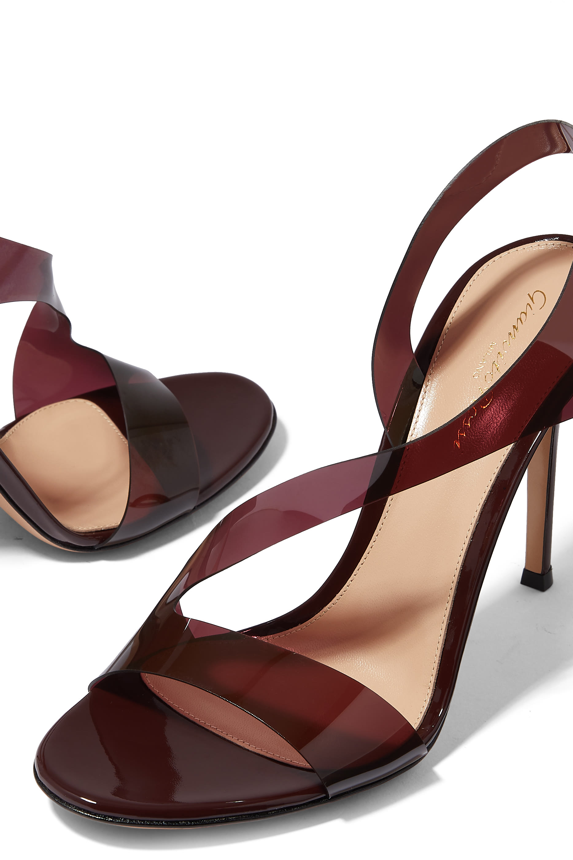 صندل ميتروبوليس 105 بأجزاء شفافة