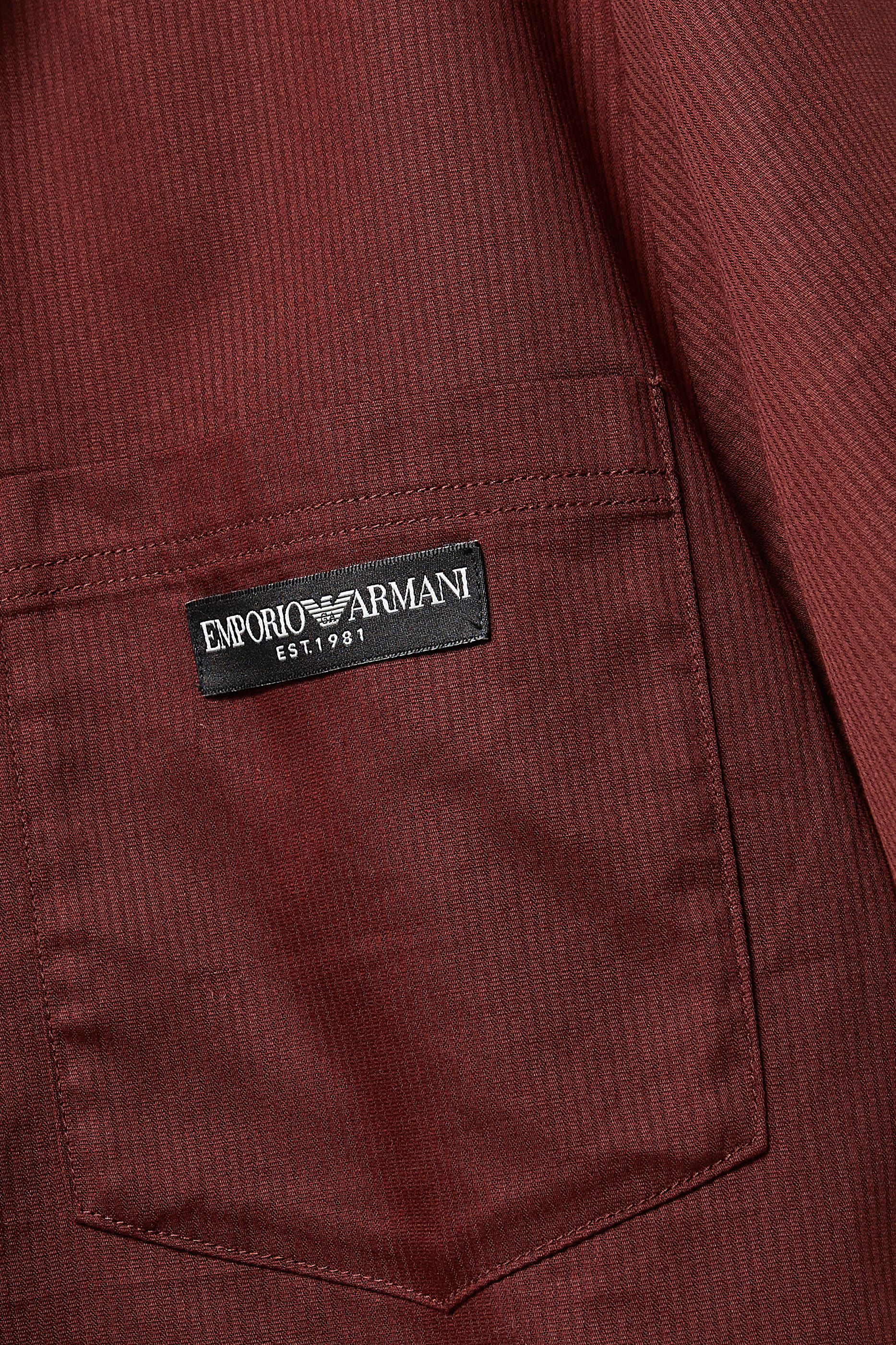 طقم بيجامة بشعار الماركة