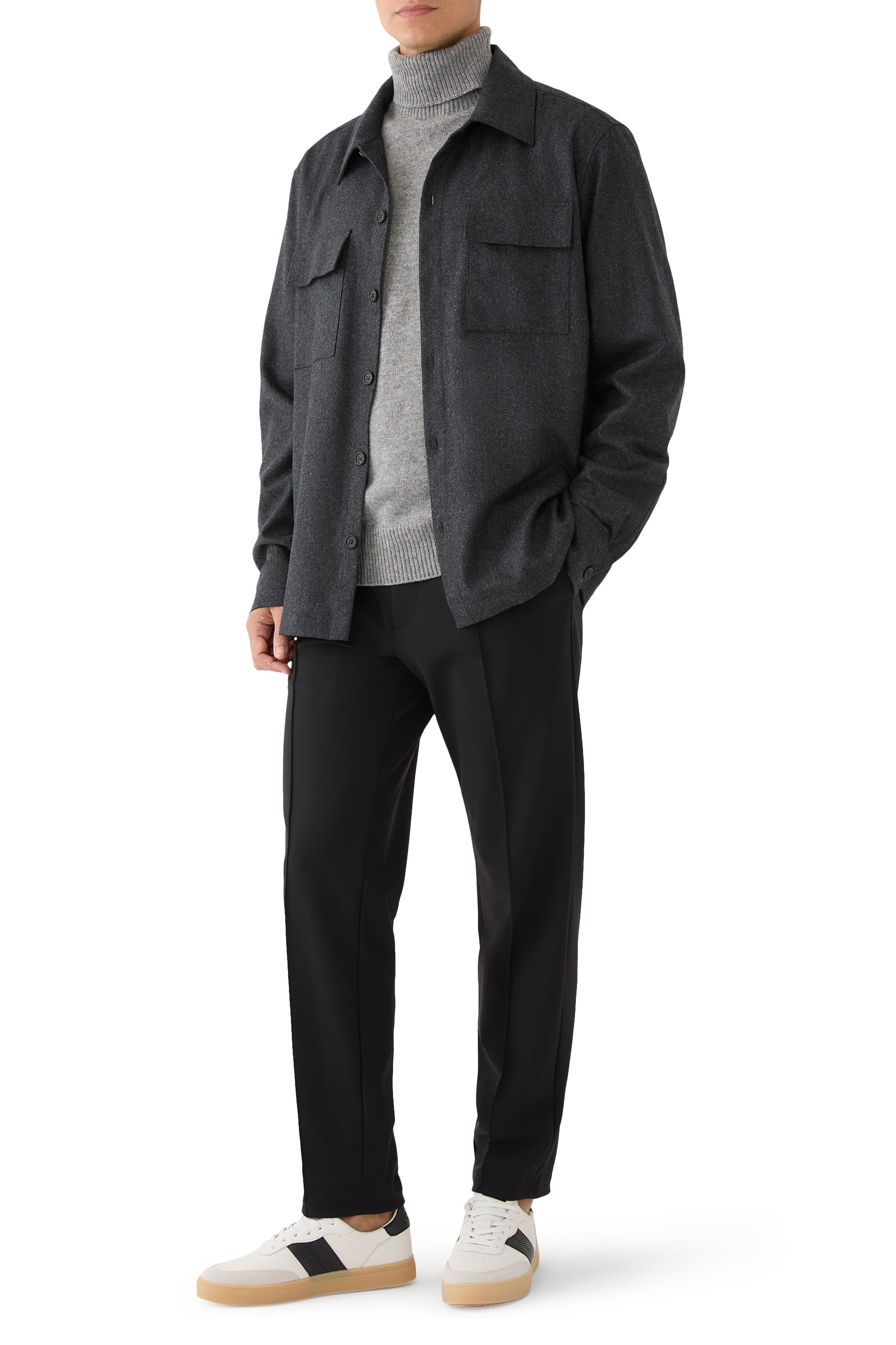 كنزة بياقة عالية