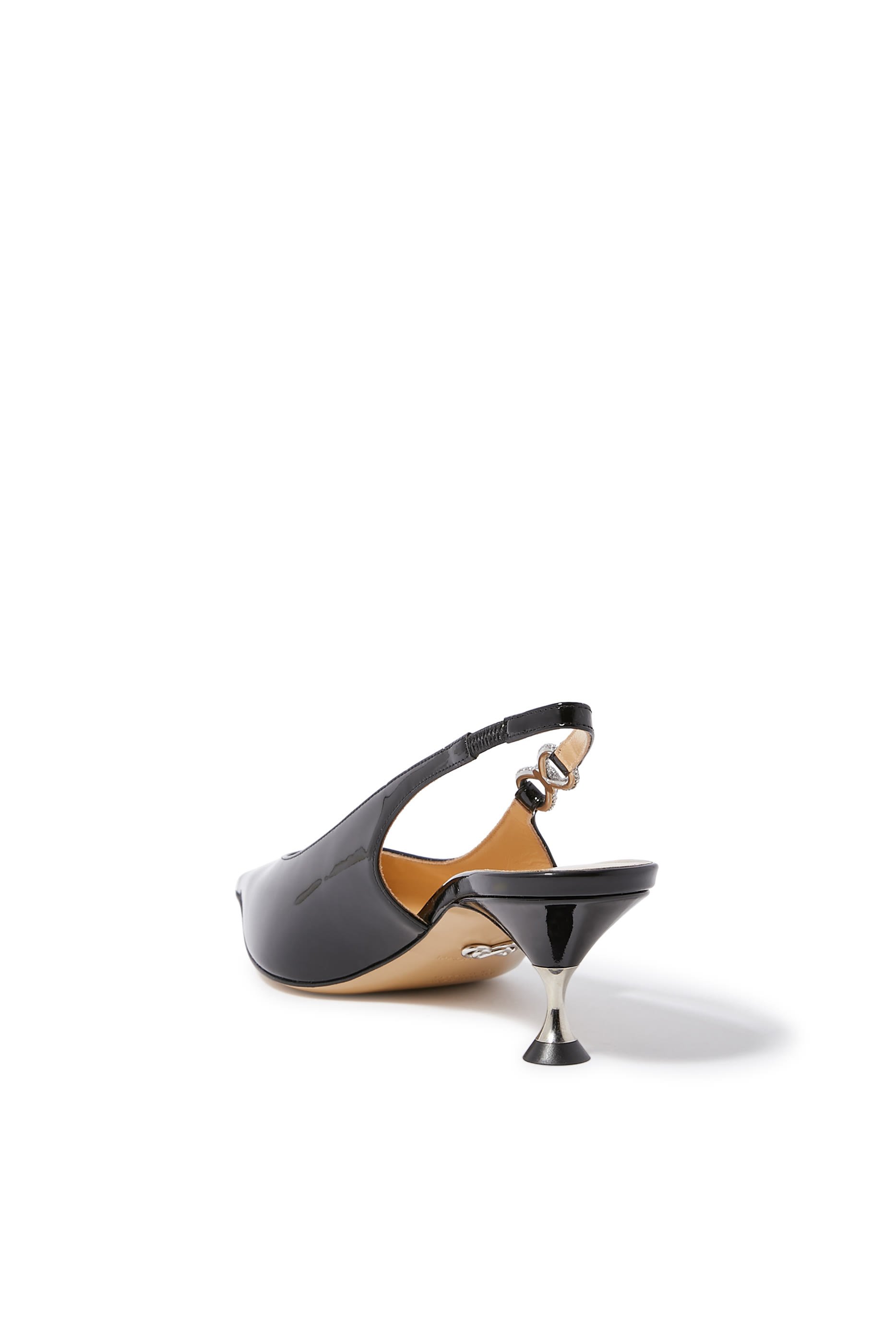 حذاء مفتوح 55 بمقدمة مدببة وسير خلفي مع فيونكة مرصعة بكرستال