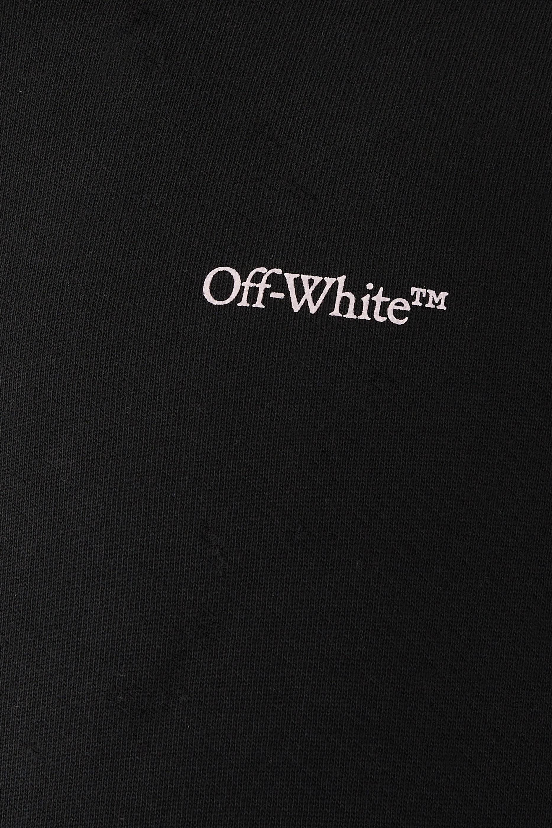 هودي مطرز بشعار الأسهم