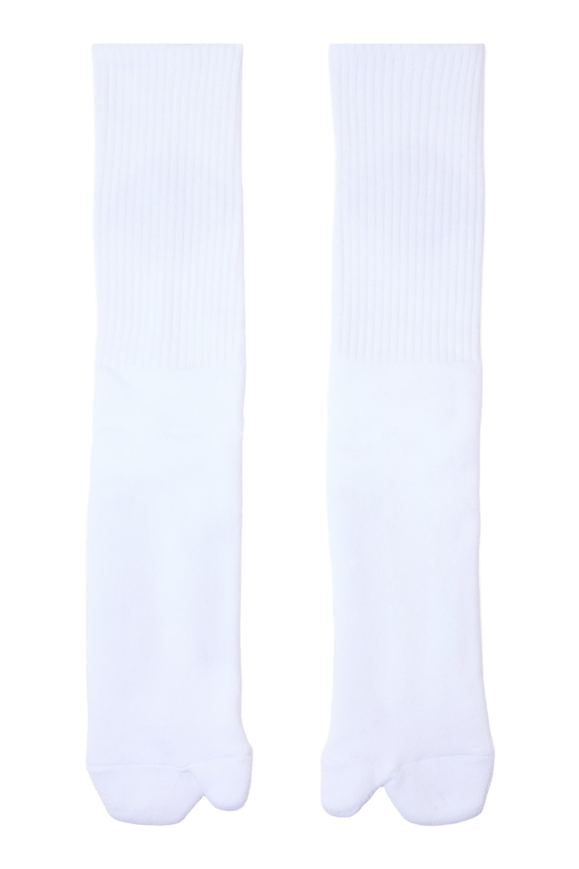 جوارب بشعار الماركة