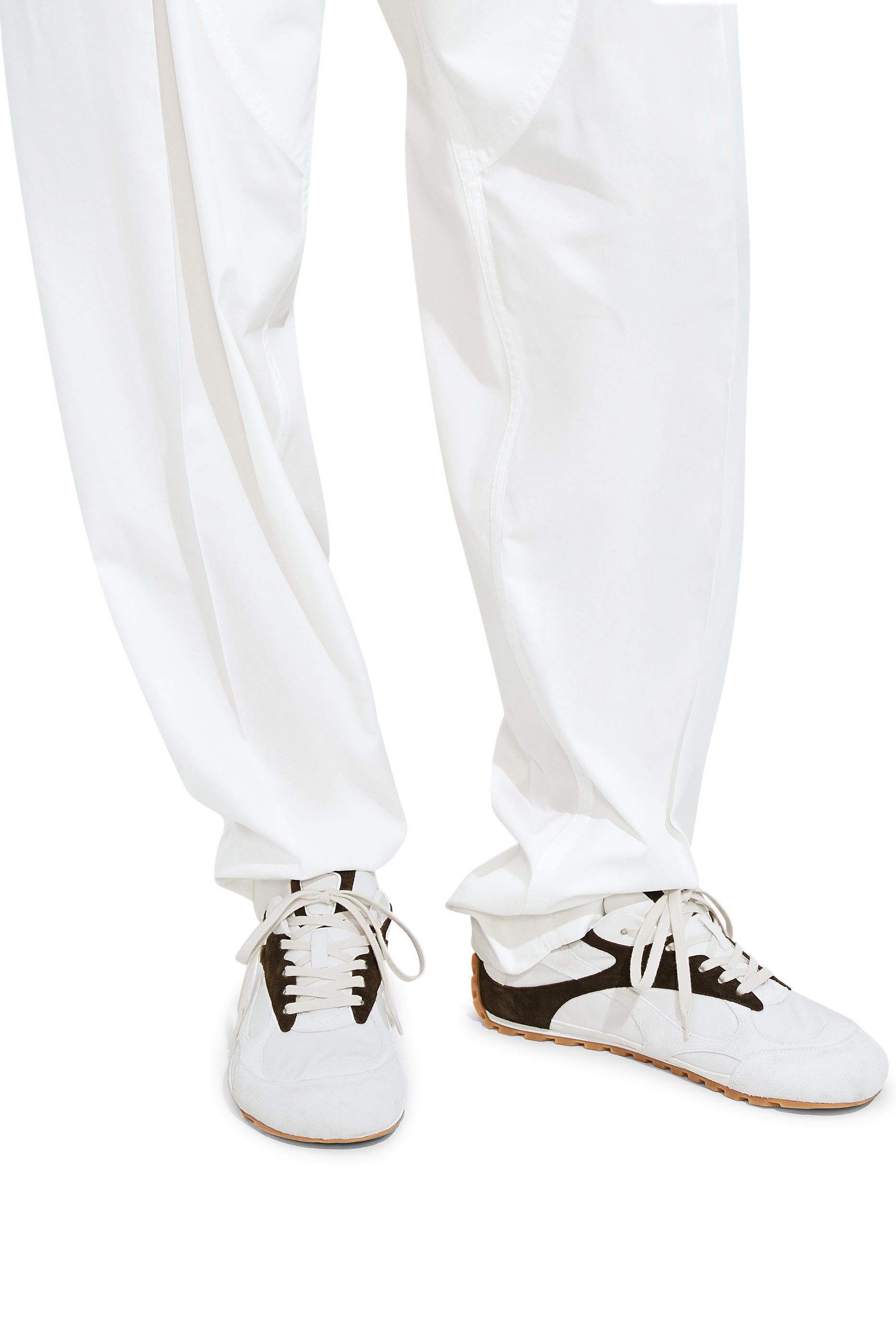 سنيكرز أوربيت فلاش