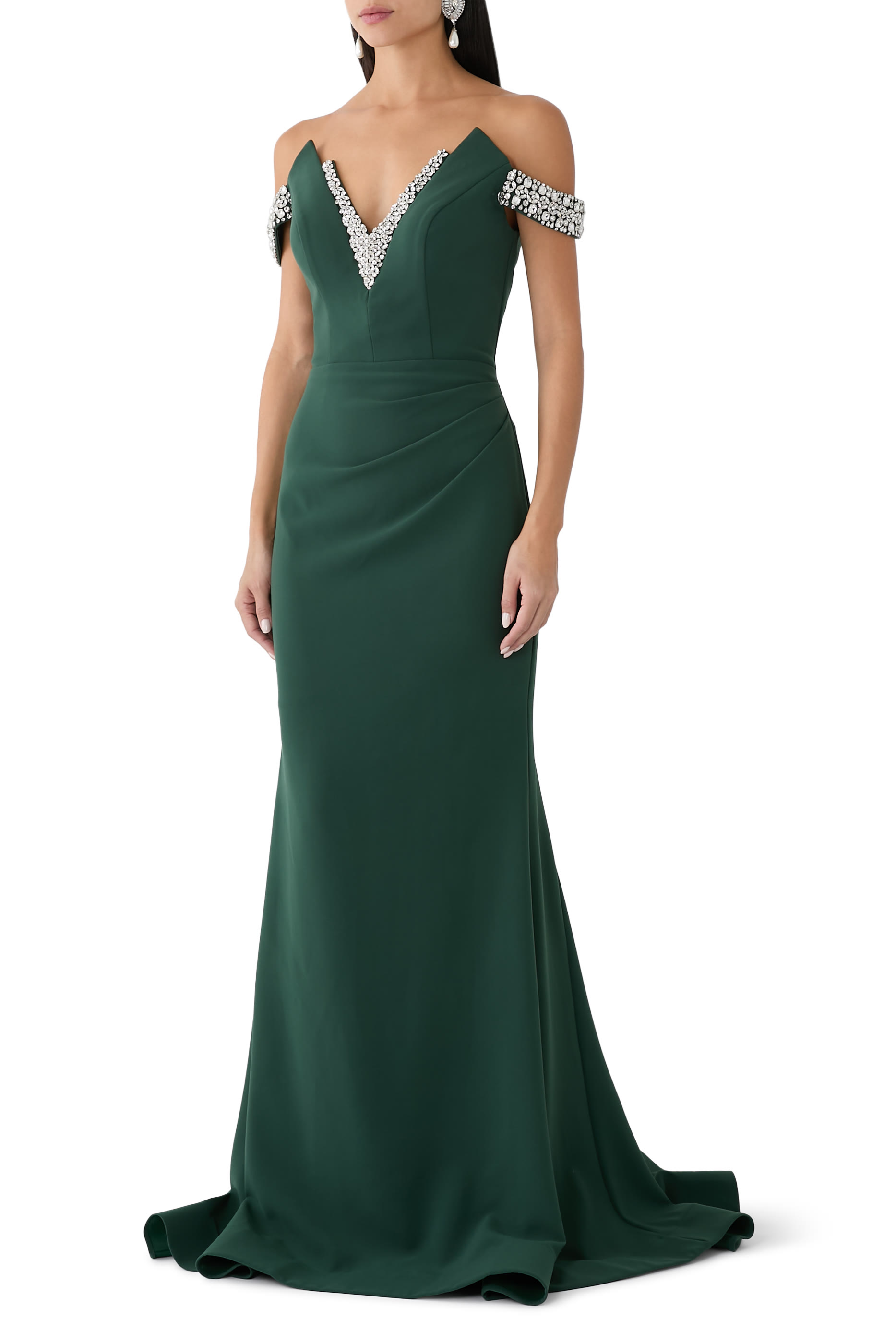 فستان سهرة إليجانت بأكتاف متساقطة