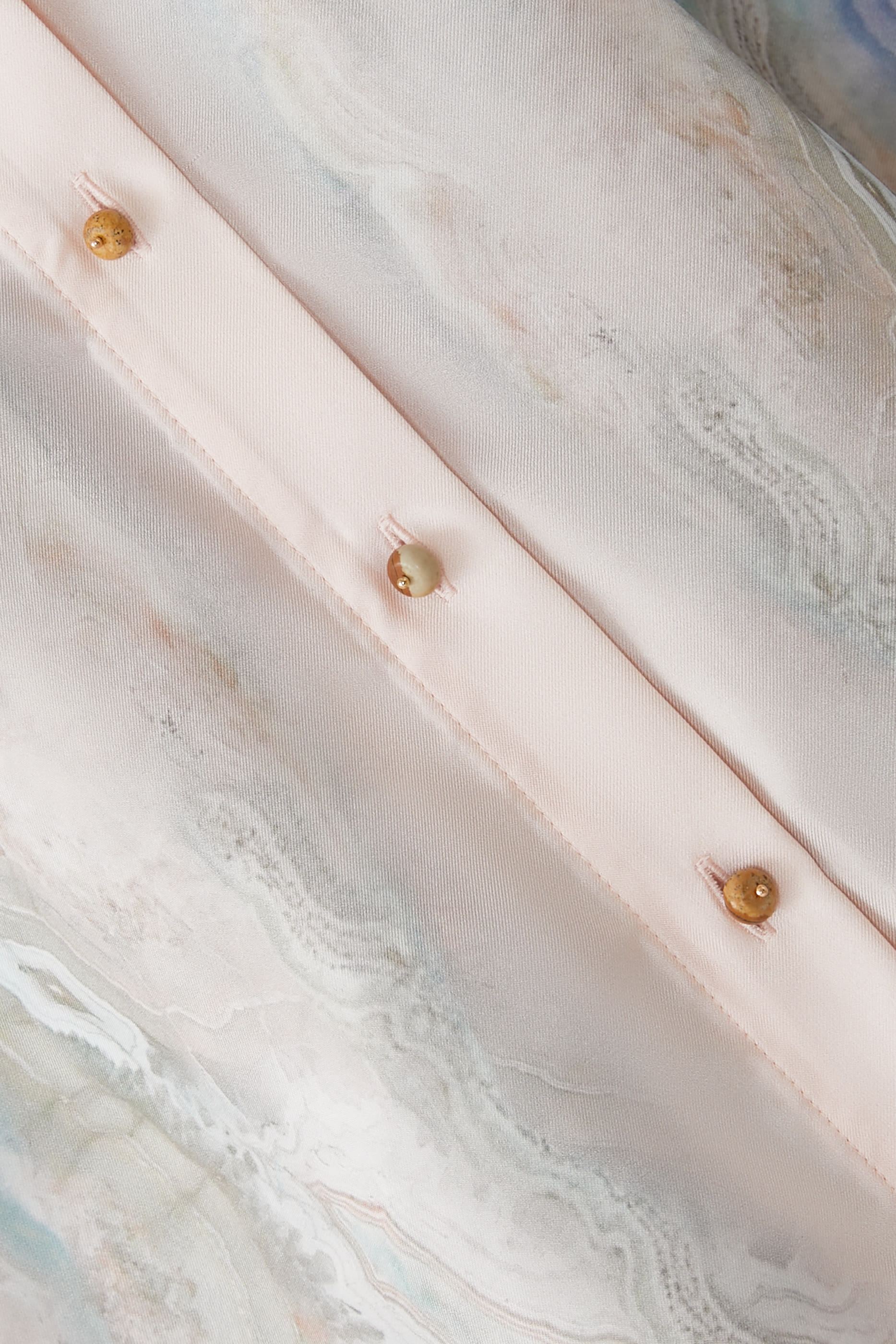 قميص الومينيت بقصة مريحة