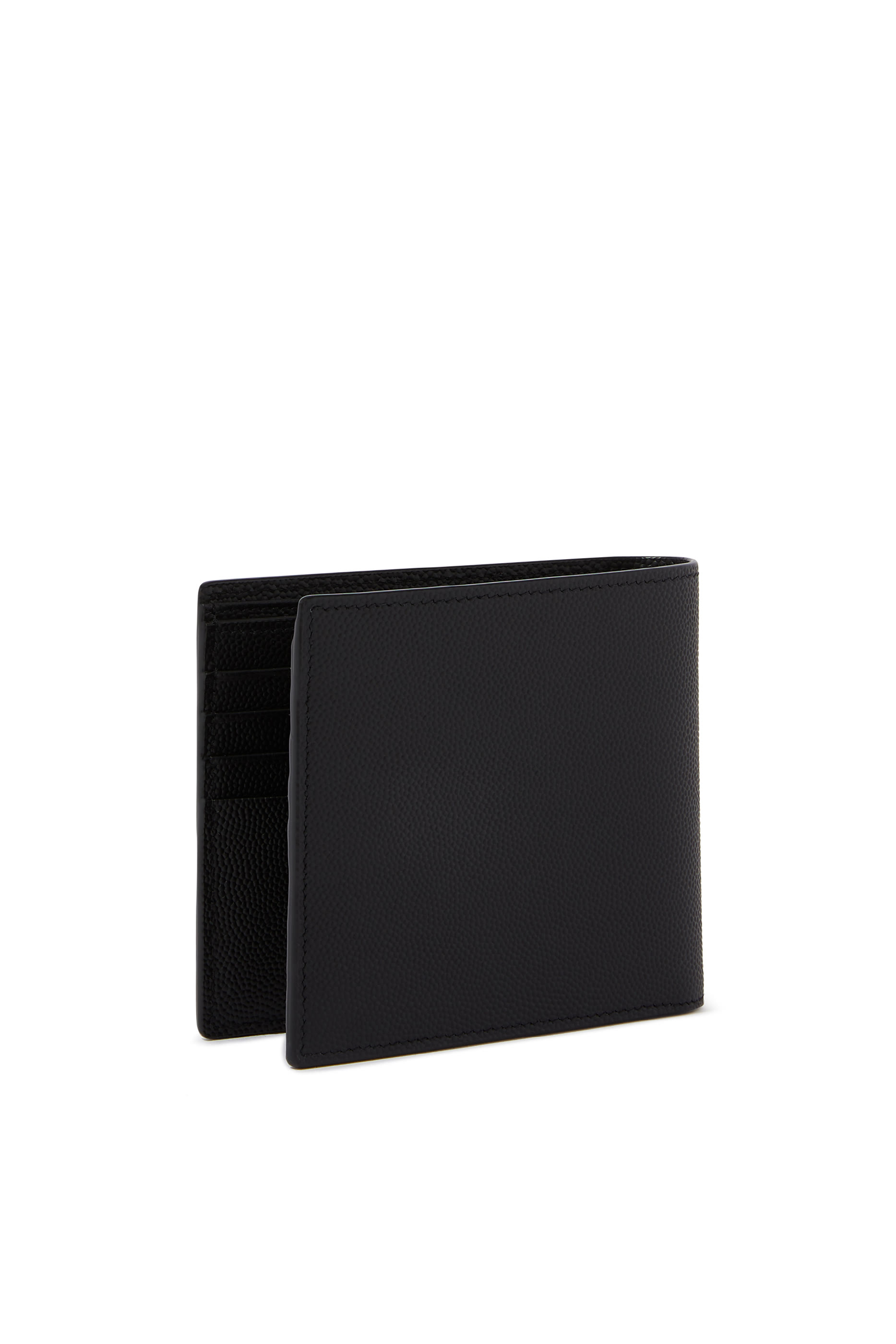 محفظة إيست ويست