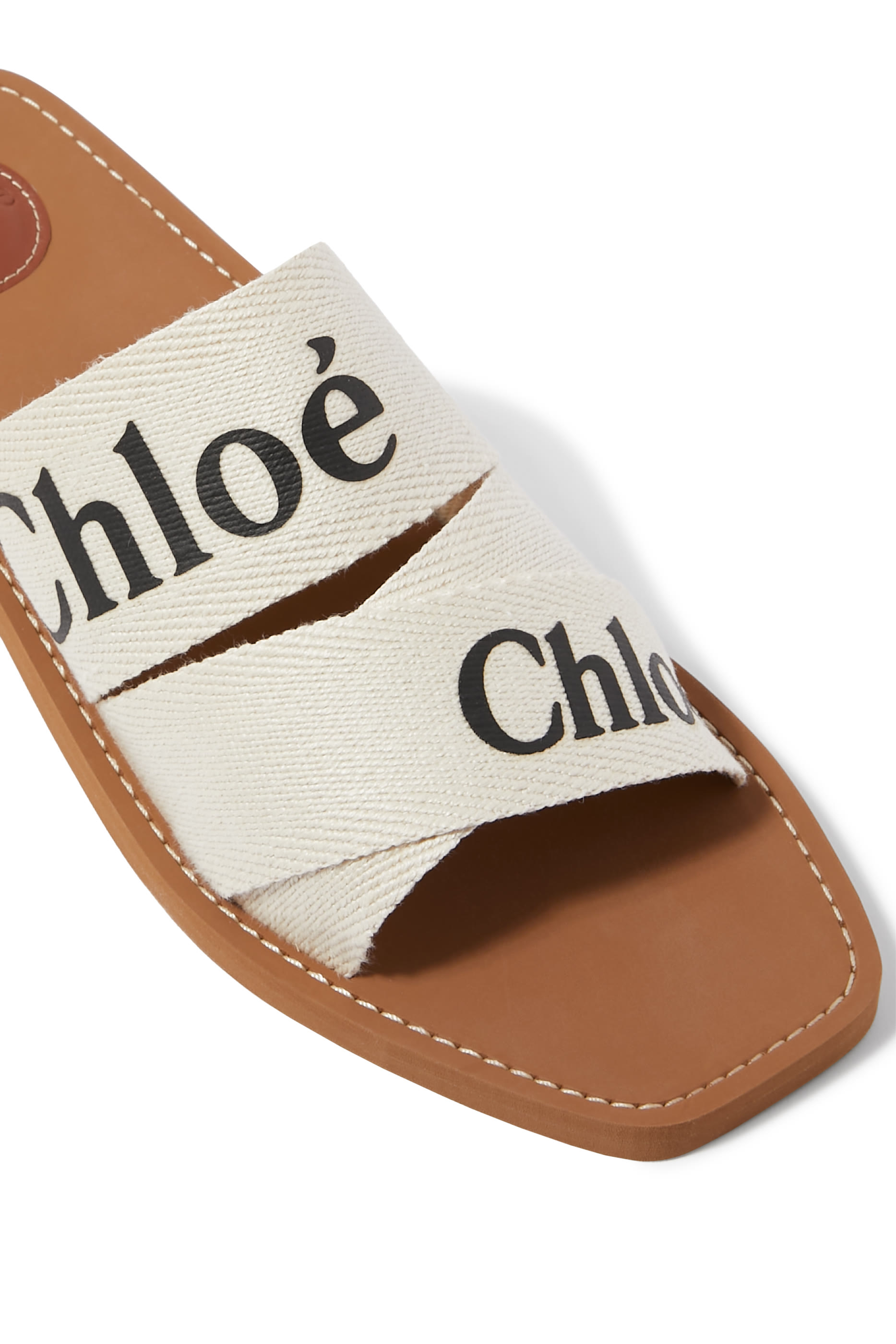 حذاء وودي 45 مفتوح من الخلف