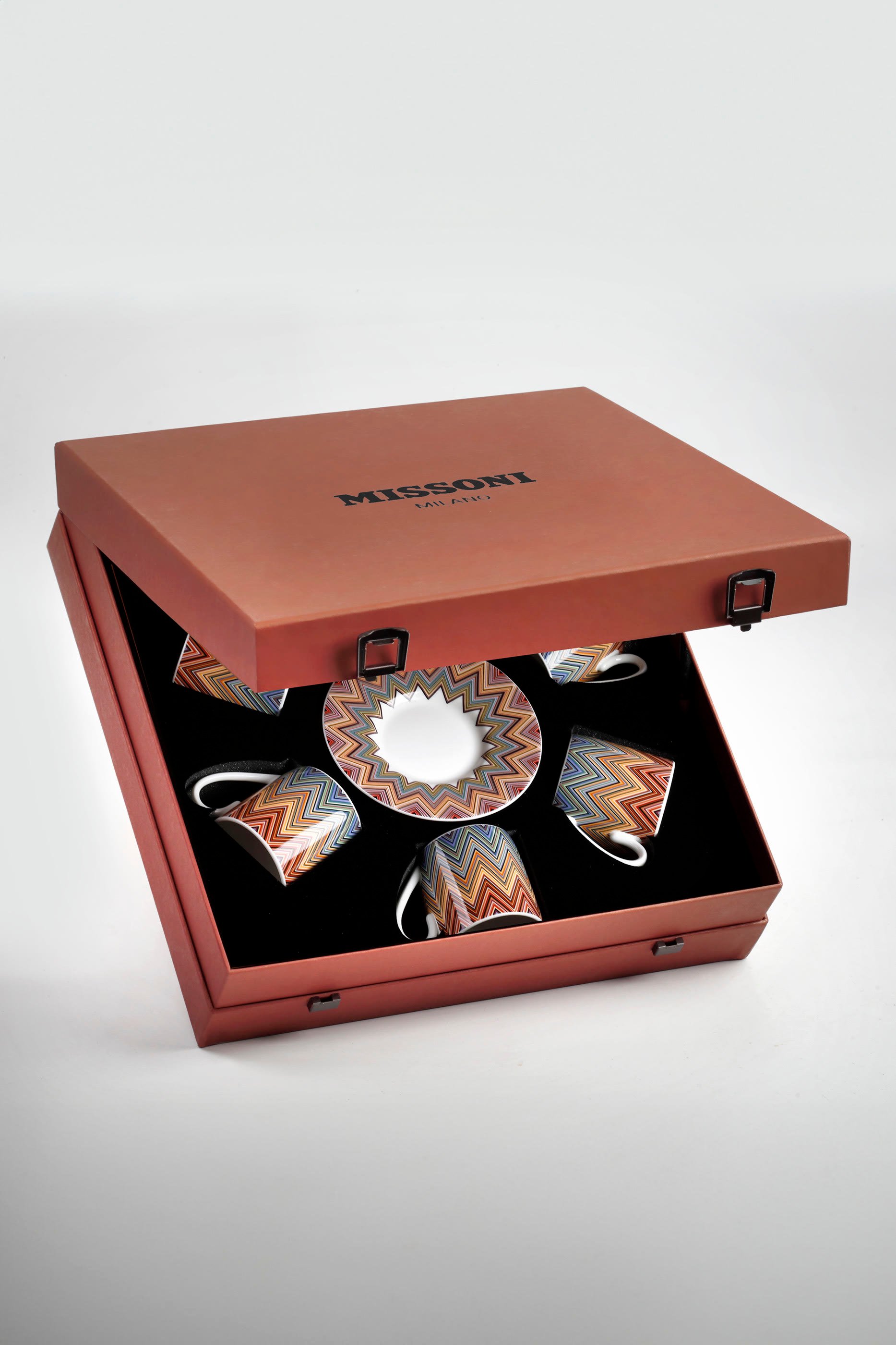 طقم فناجين وأطباق قهوة جاريس بنقشة خطوط متعرجة، 6 قطع