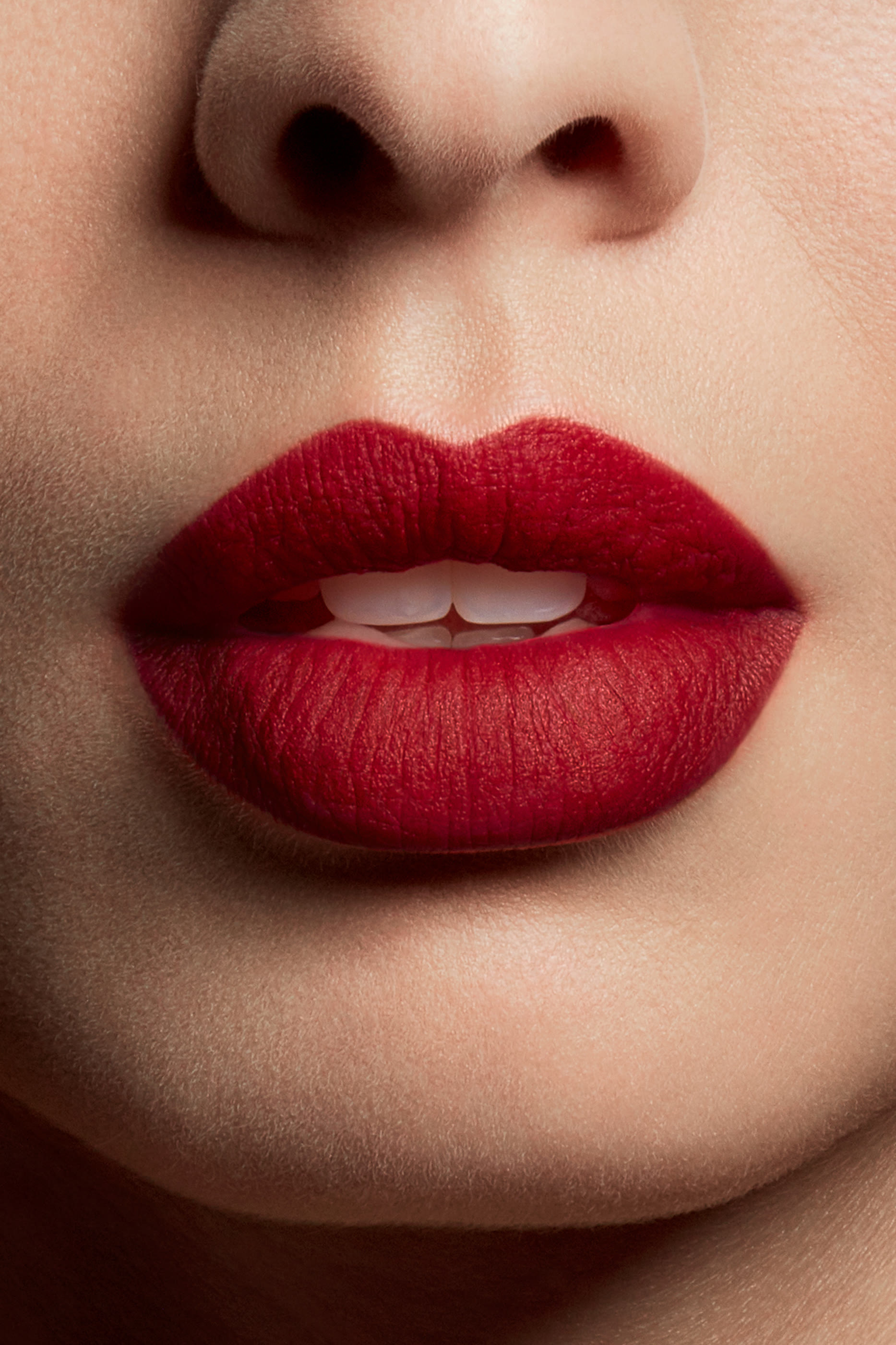 أحمر شفاه لا روج برفيوم الترا سائل غير لامع