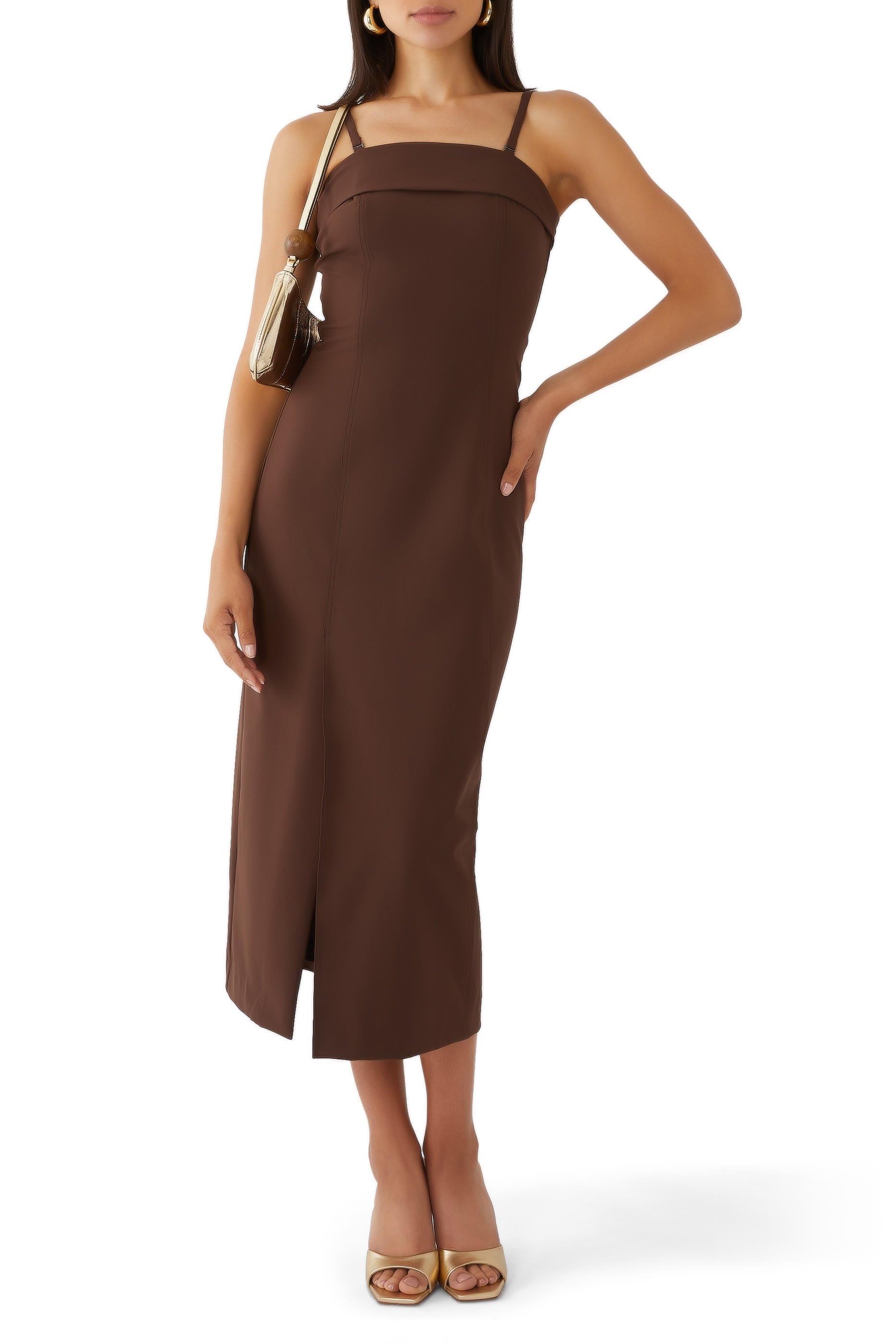 فستان شيلي بقصة ضيقة