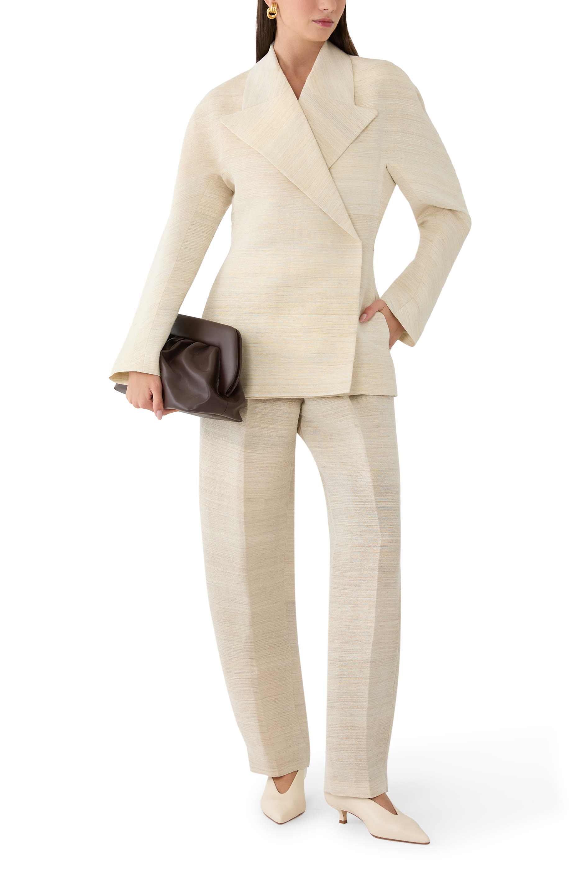 بنطال لوكا بقصة ساق واسعة