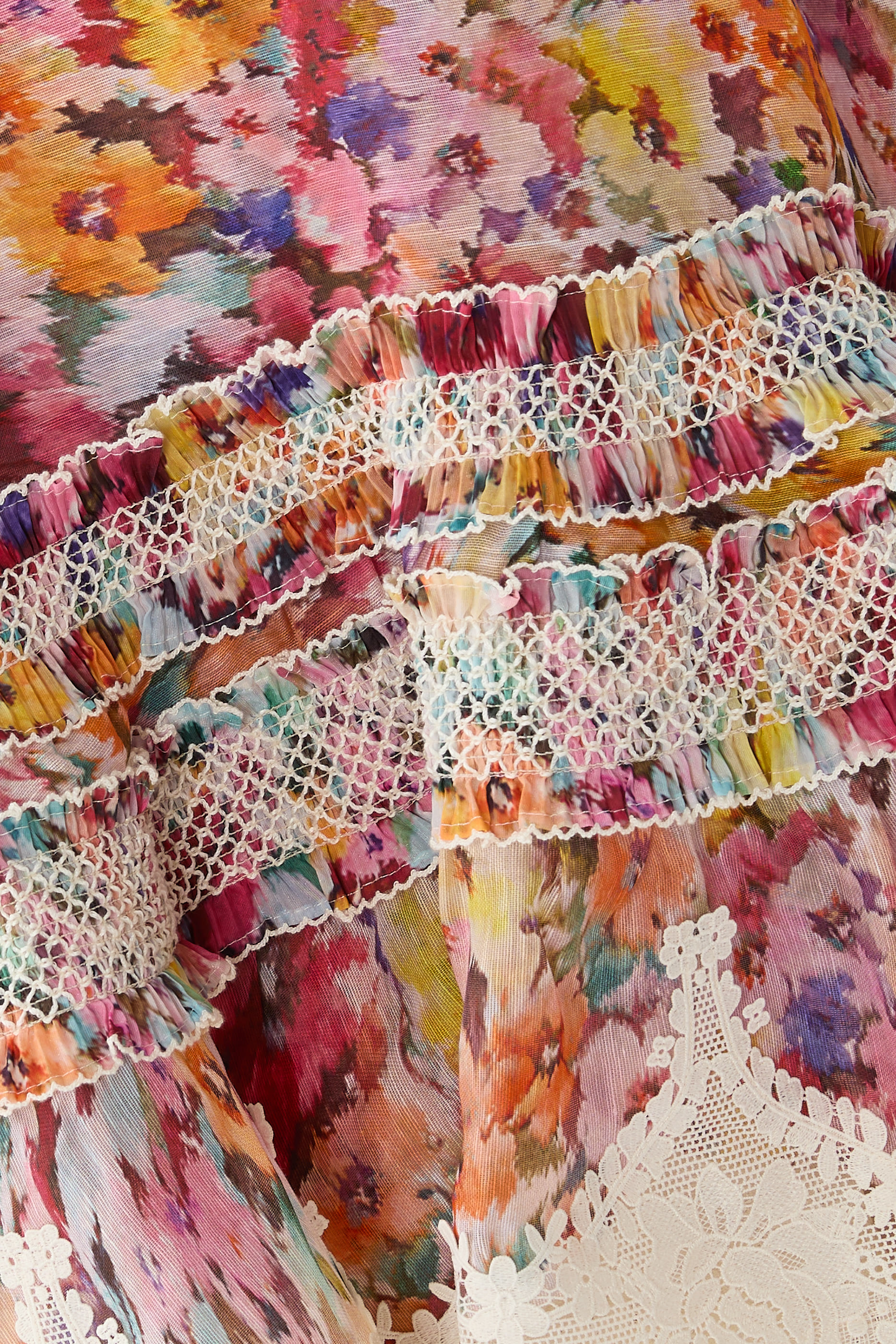 فستان لونا مزن بكشكش بحافة مستديرة