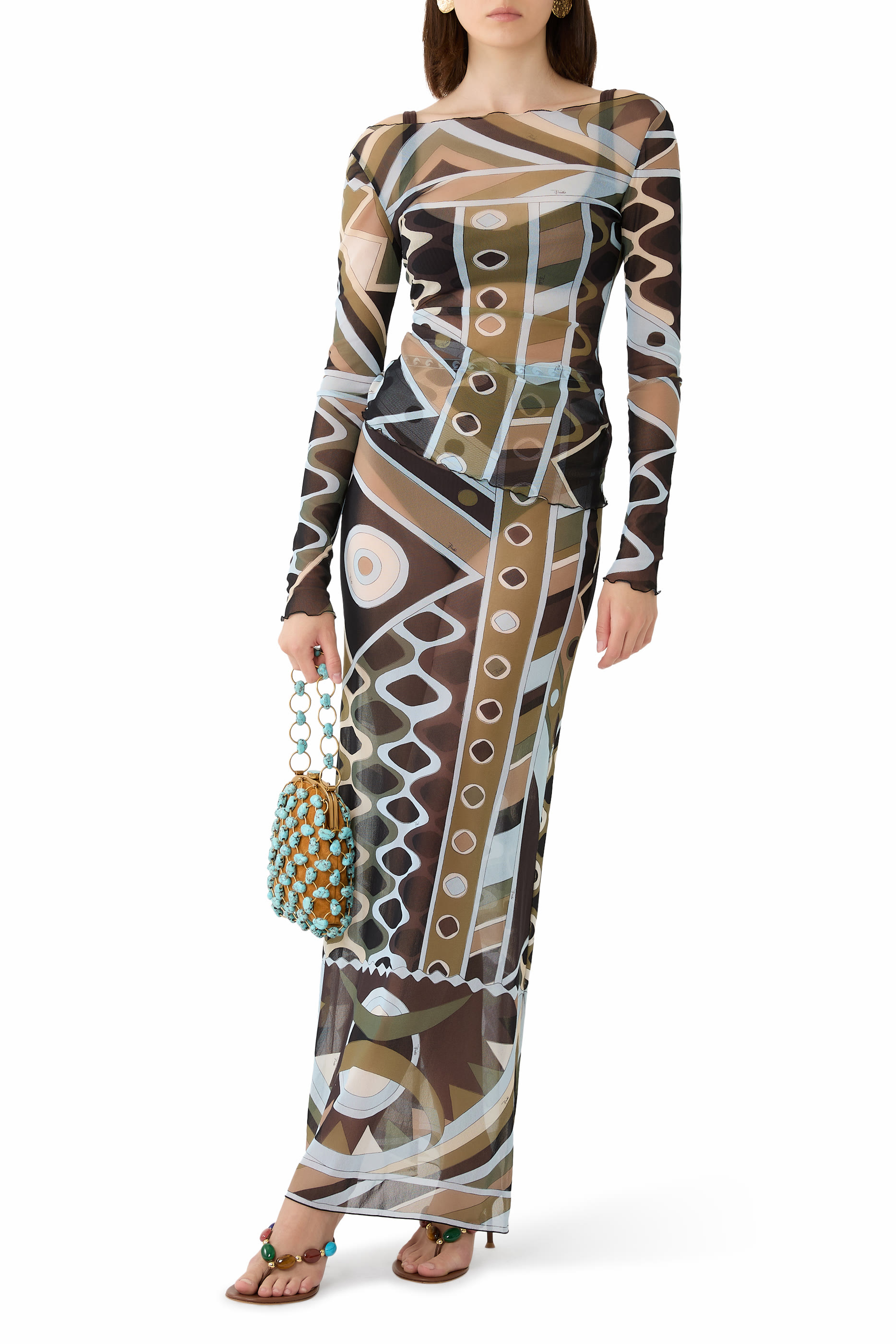 تنورة تول طويلة بنقشة فيفارا