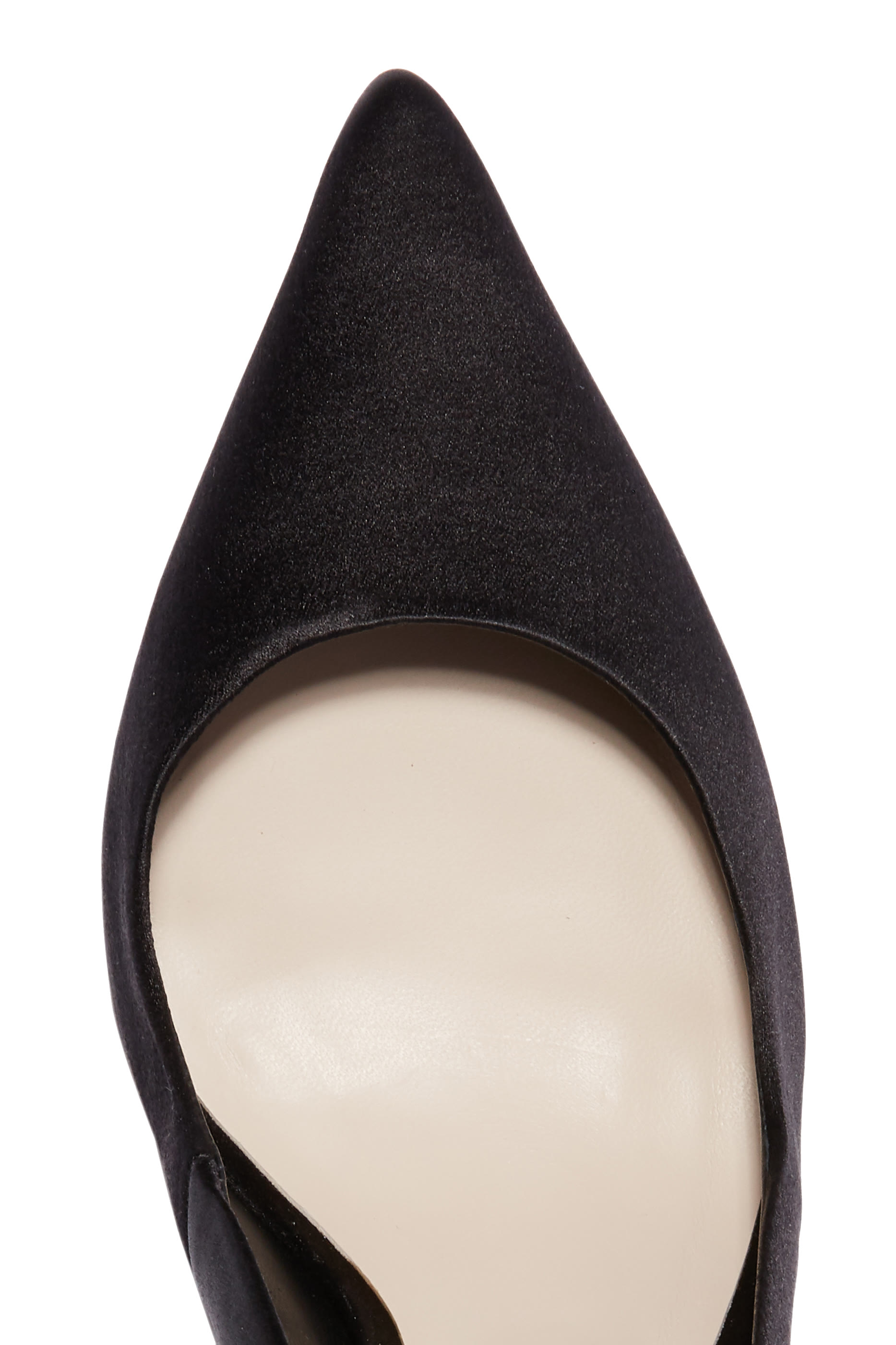 حذاء كلاسيك كوكو مرصع بالكريستال