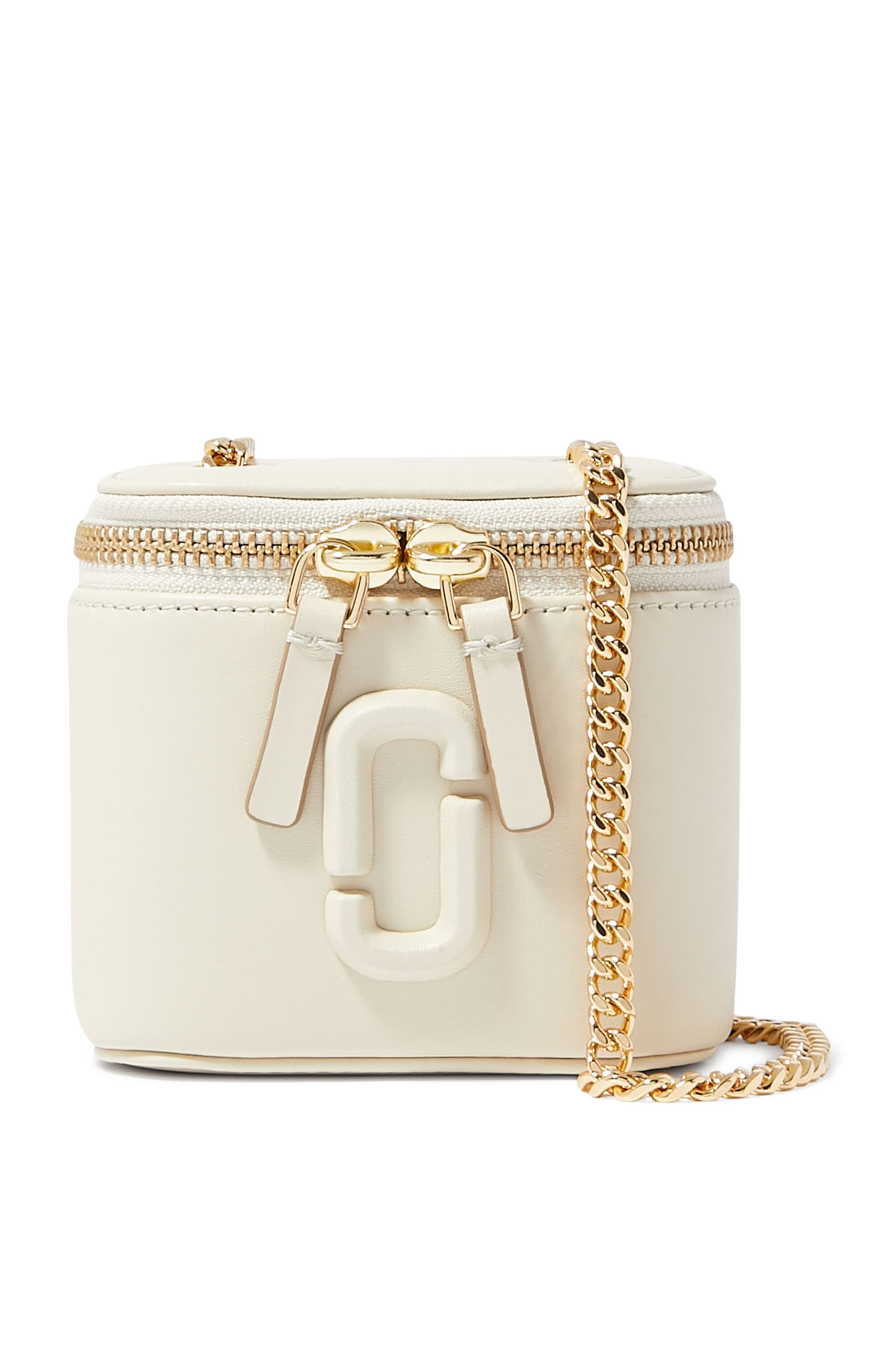 حقيبة مستحضرات تجميل صغيرة