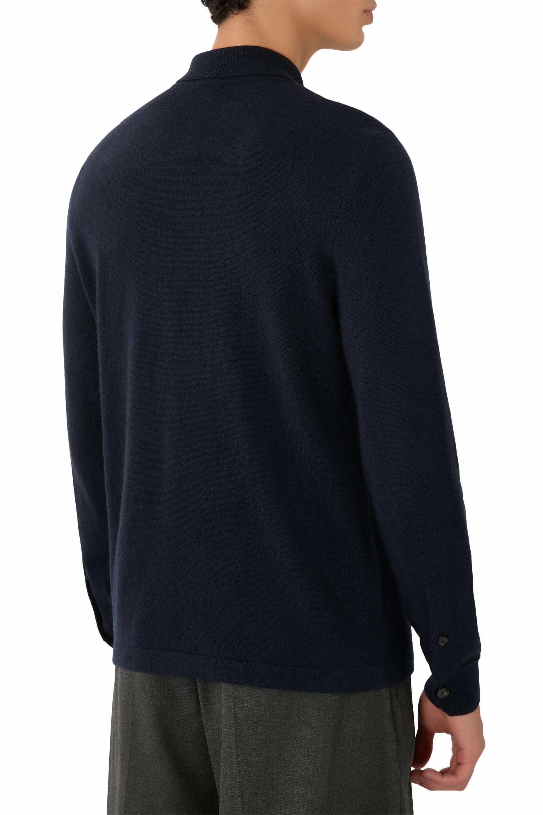 كنزة بأكمام طويلة