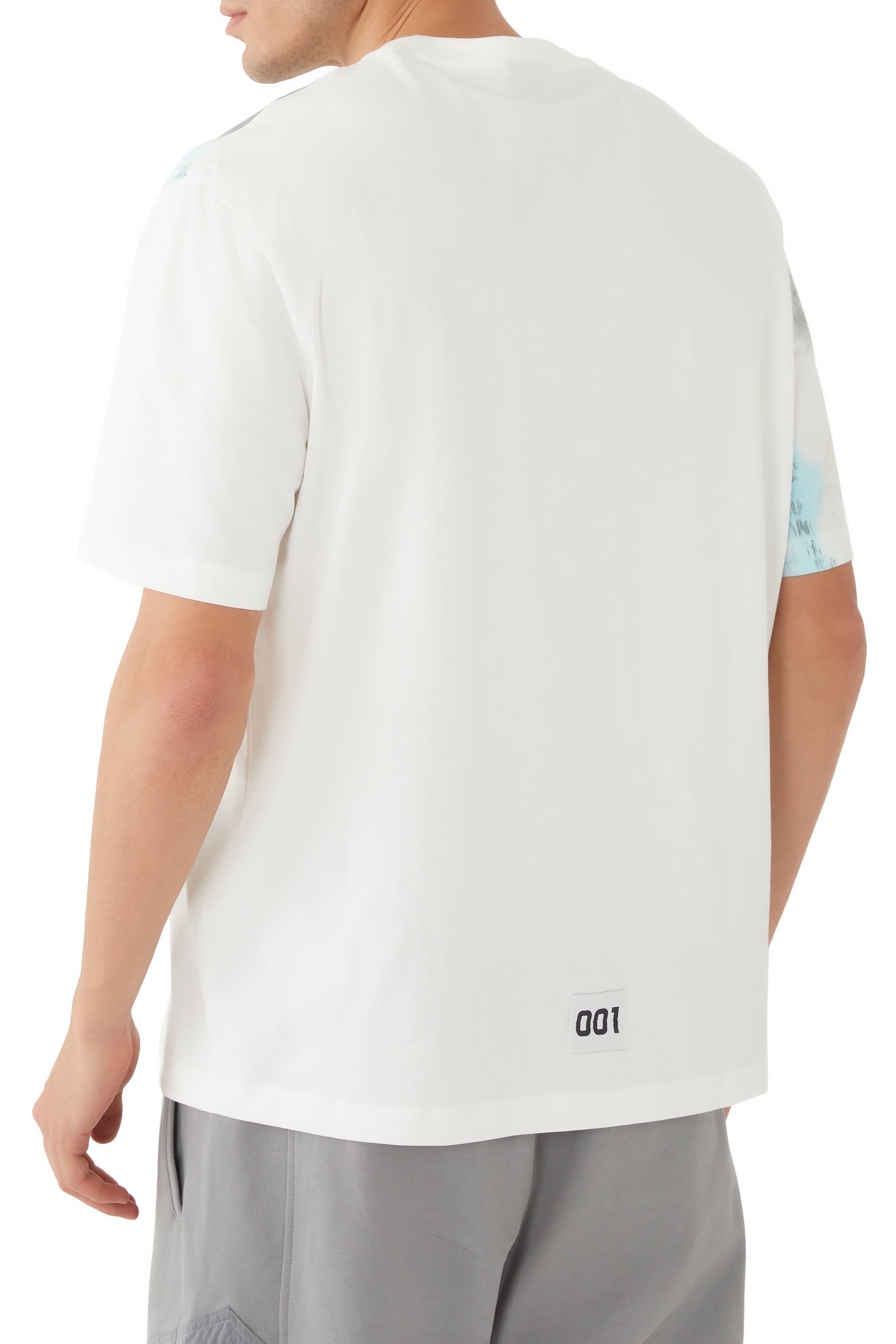 سترة اكوا بنصف شعار