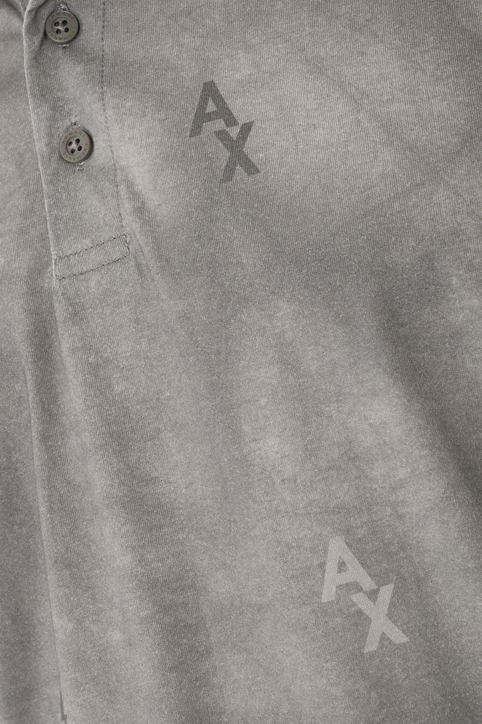 قميص بولو بطبعة مظللة