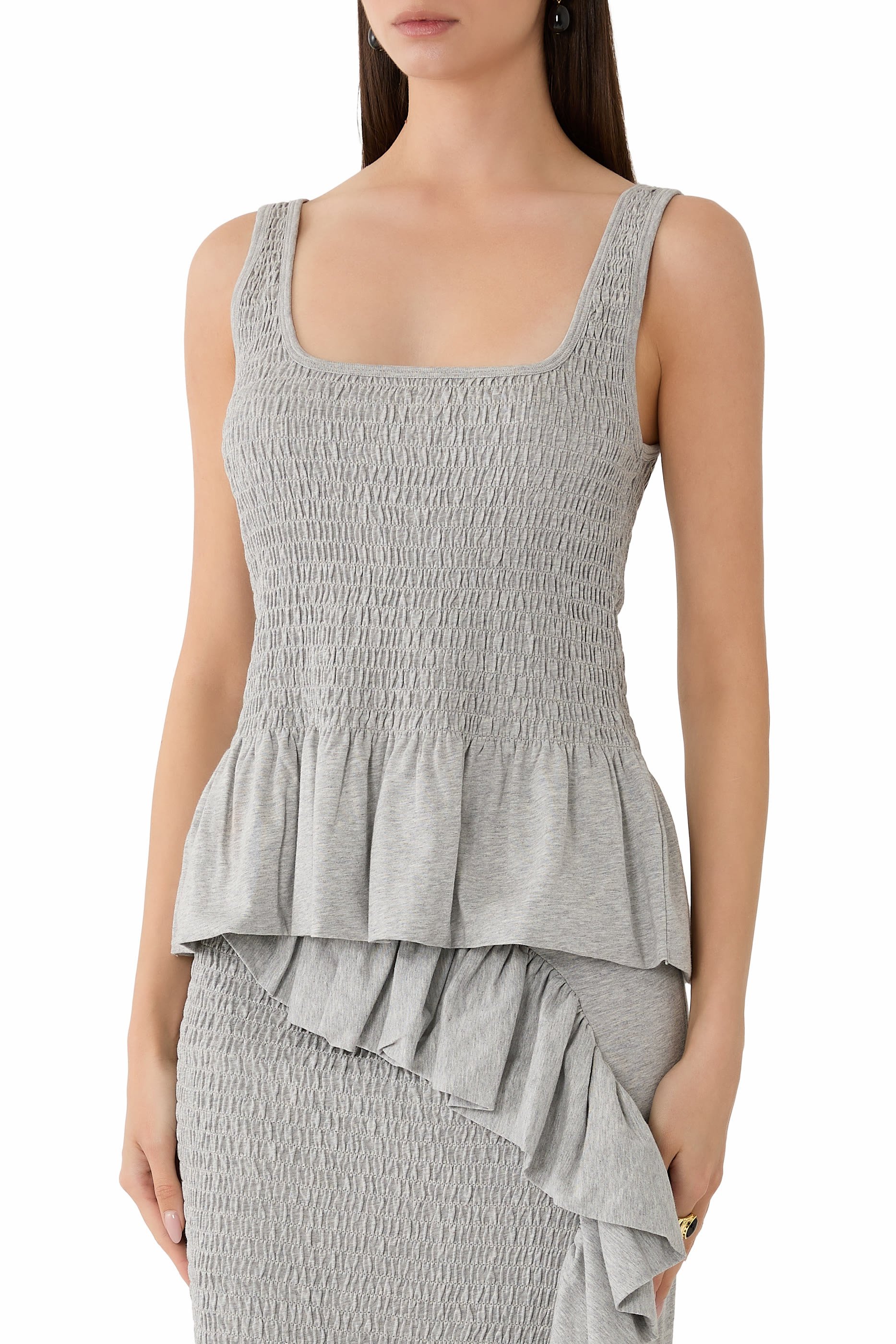 بلوزة بحافة جرس بكشكش