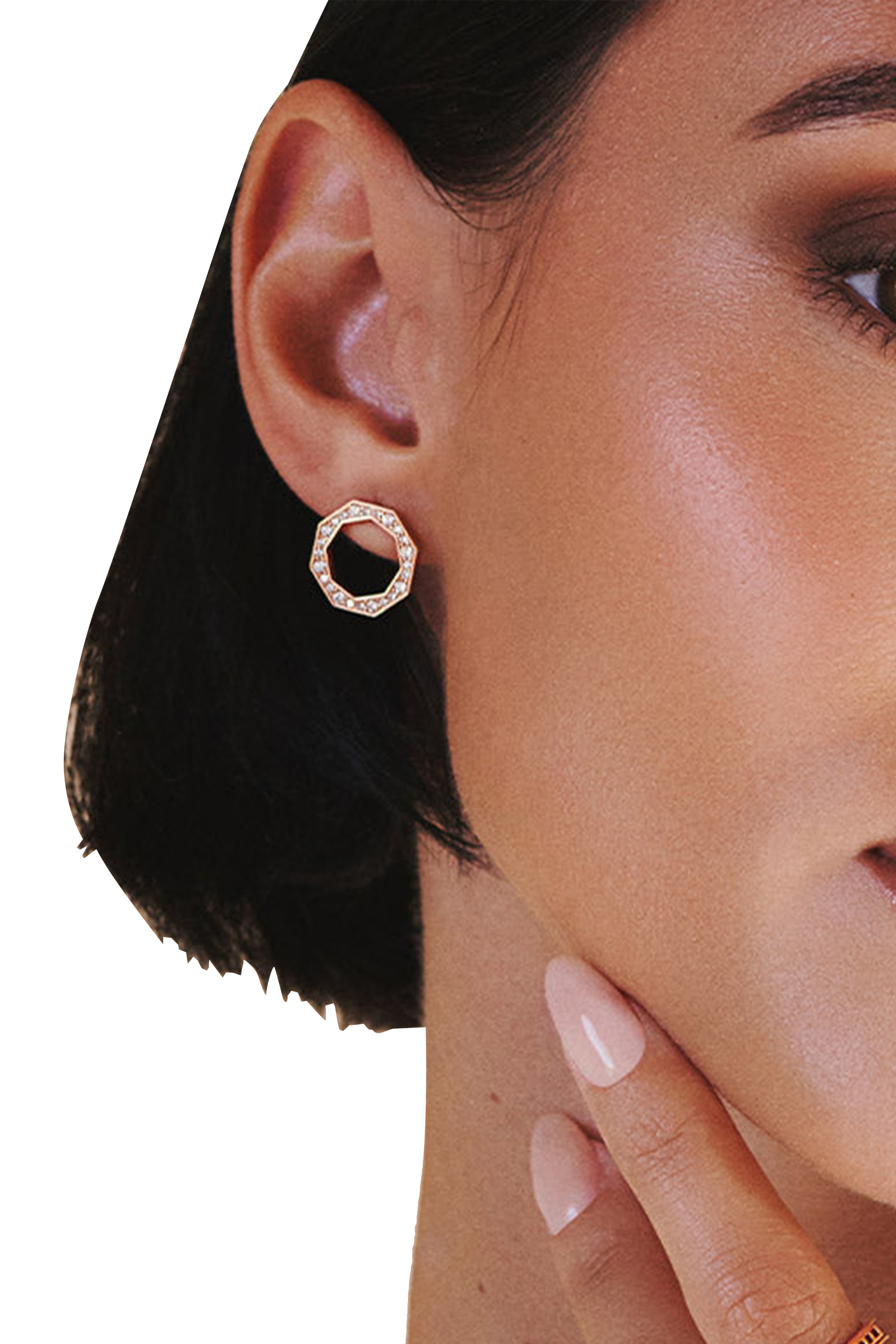 أقراط بيرواز تراث بالماس البراق، ذهب ودي عيار 18