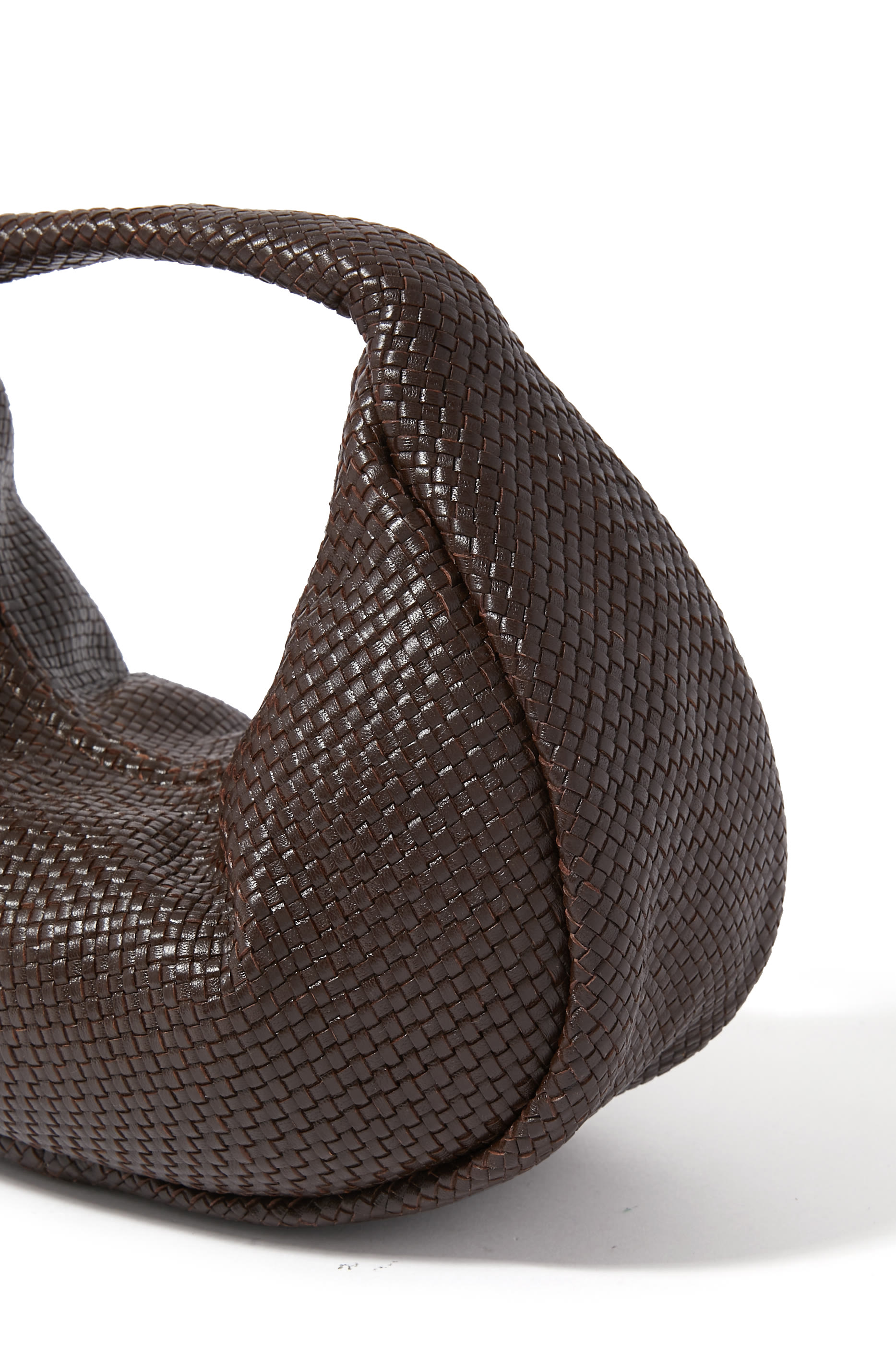 حقيبة بون بون مجدولة