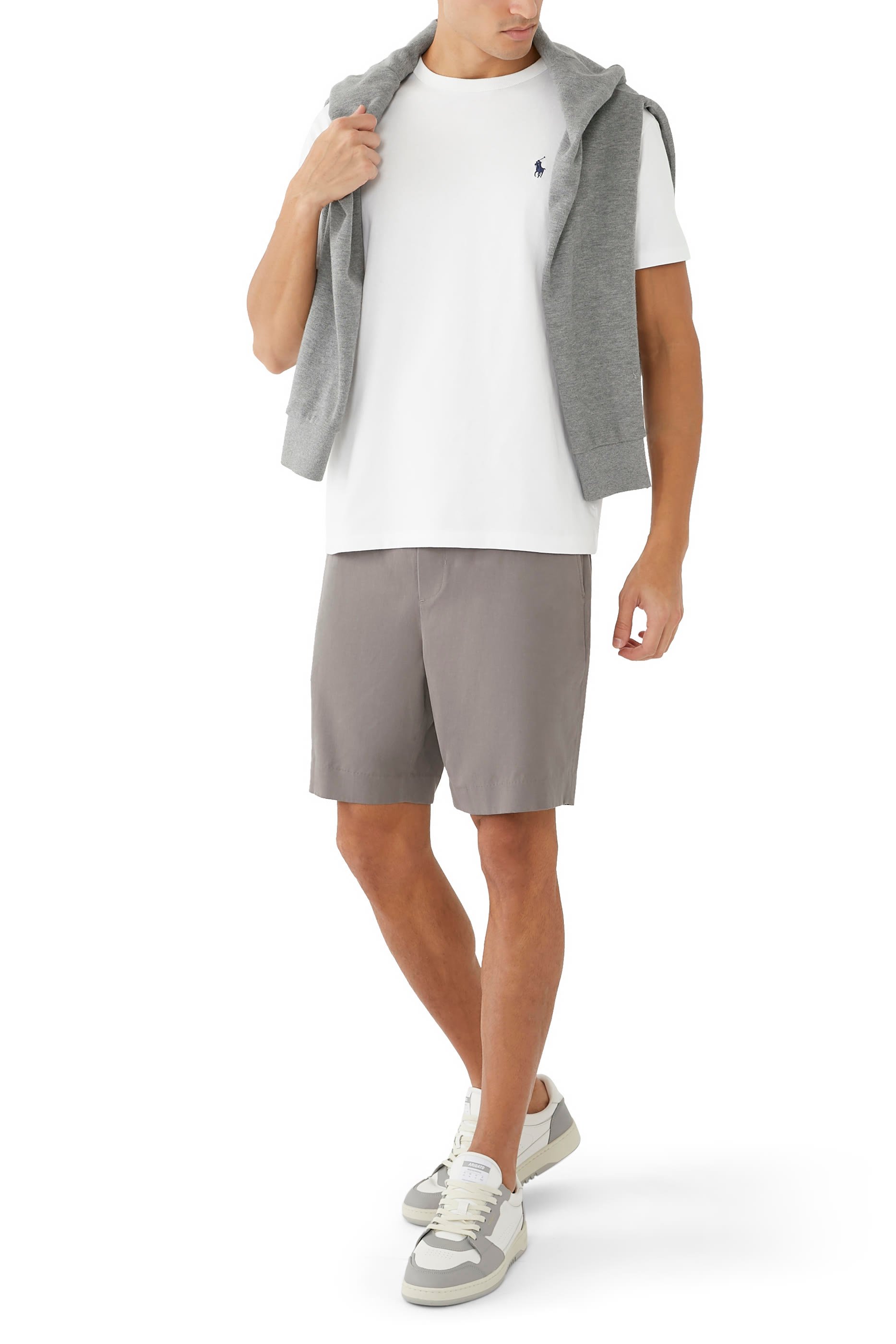 تيشيرت مطرز شعار الماركة